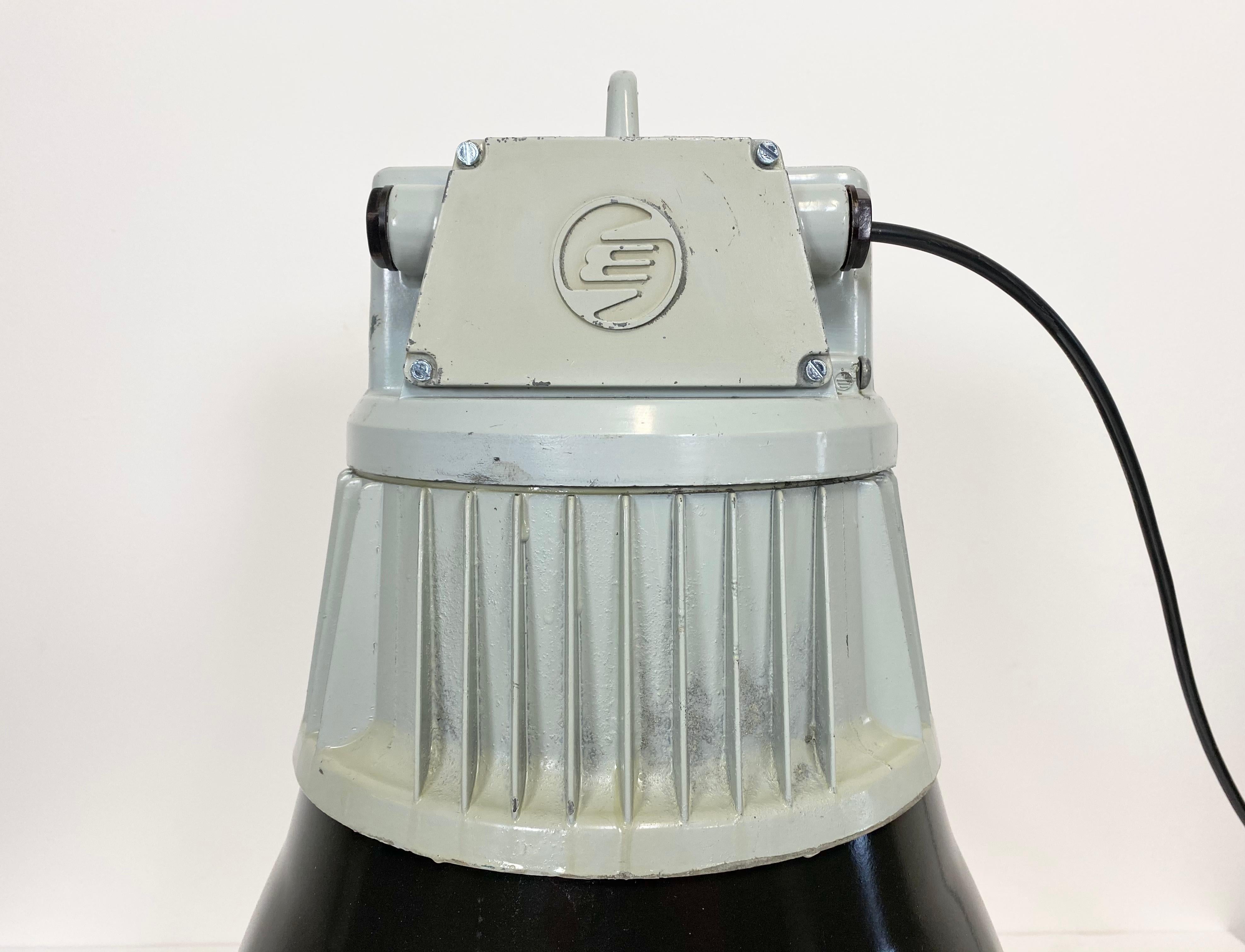Vintage Black Enamel Industrial Pendant Light, 1960s 6