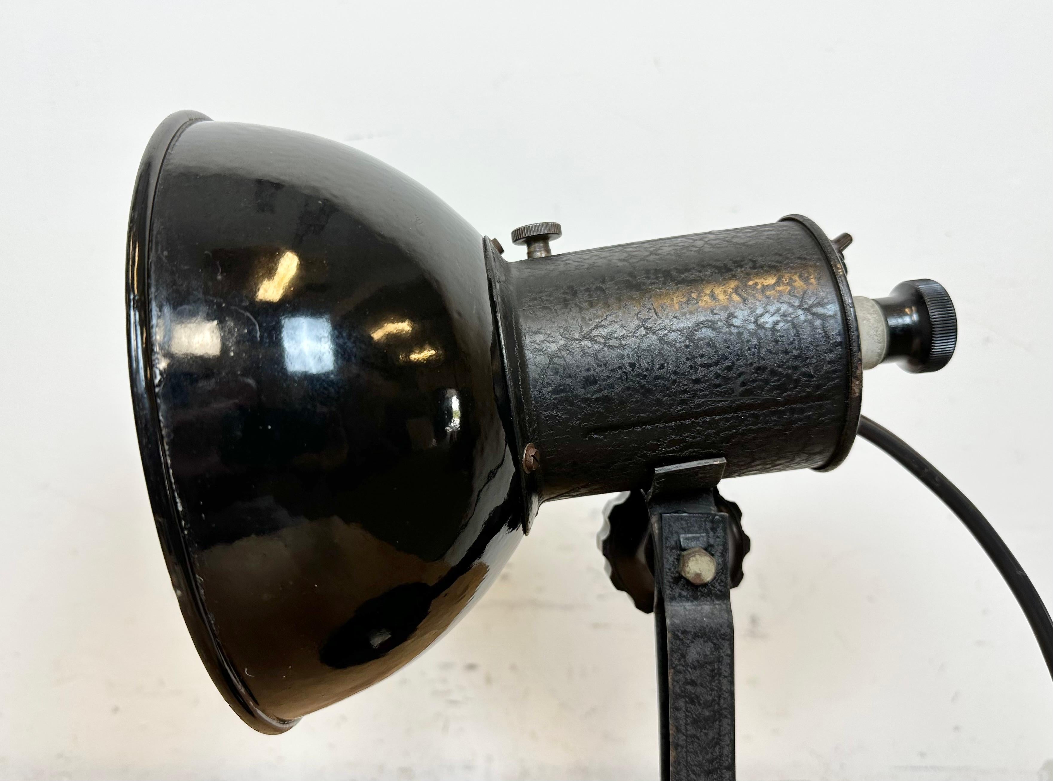Vintage Black Enamel Table Photo Lamp, 1950s In Good Condition For Sale In Kojetice, CZ