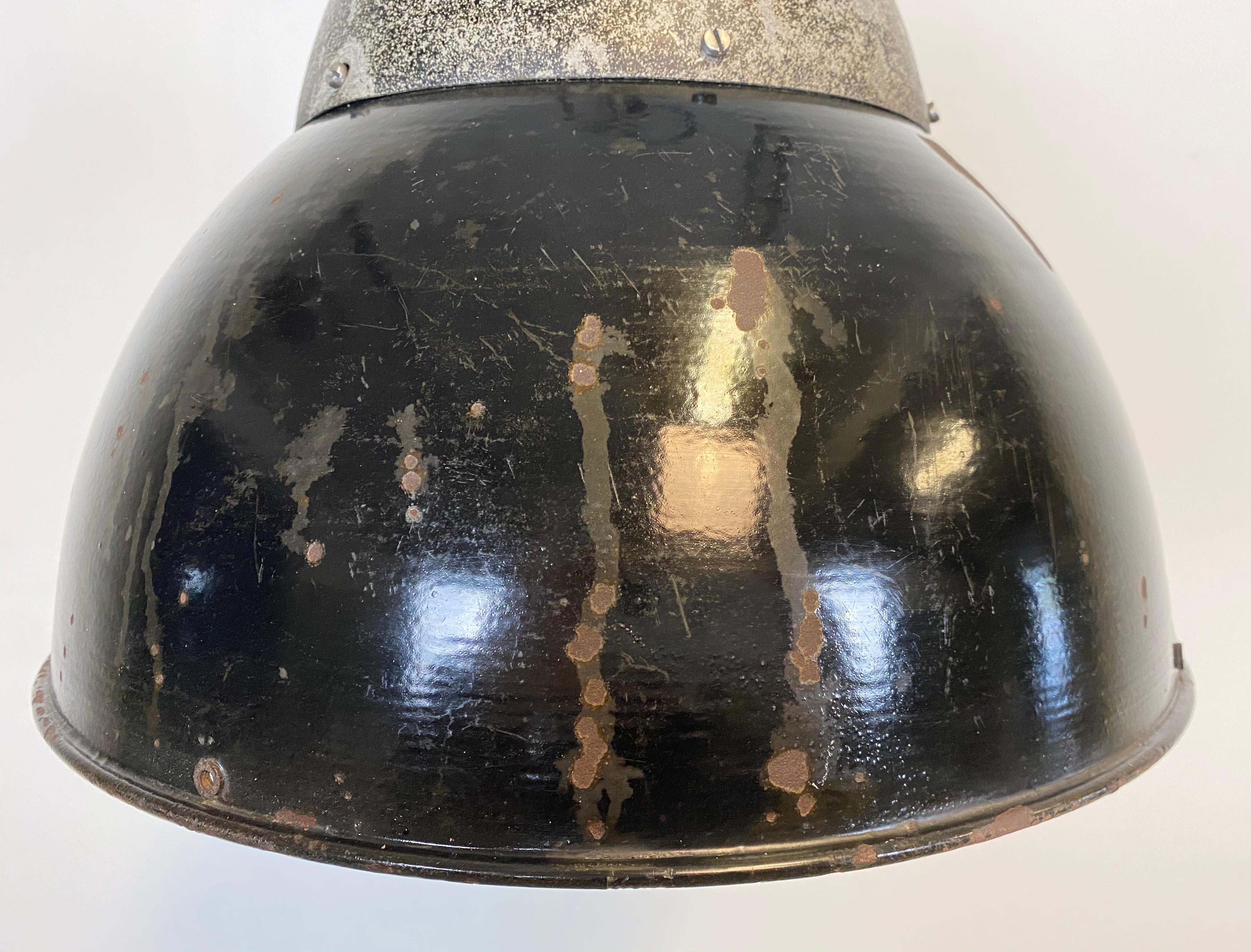 Vintage Black Enameled Hanging Lamp, 1930s In Fair Condition For Sale In Kojetice, CZ