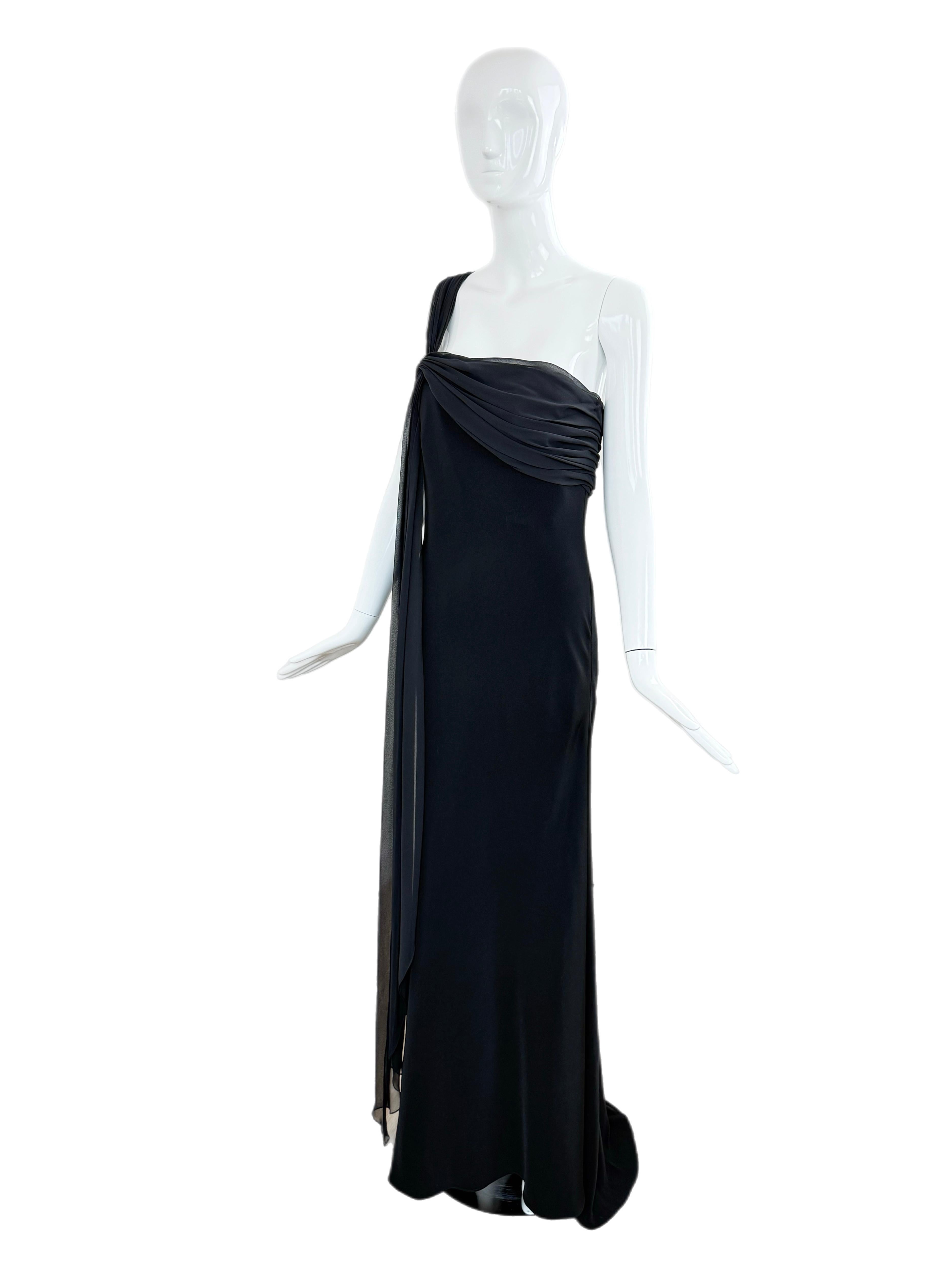 Vestido de noche negro vintage Maxi Vestido con. Faja de seda en venta 2
