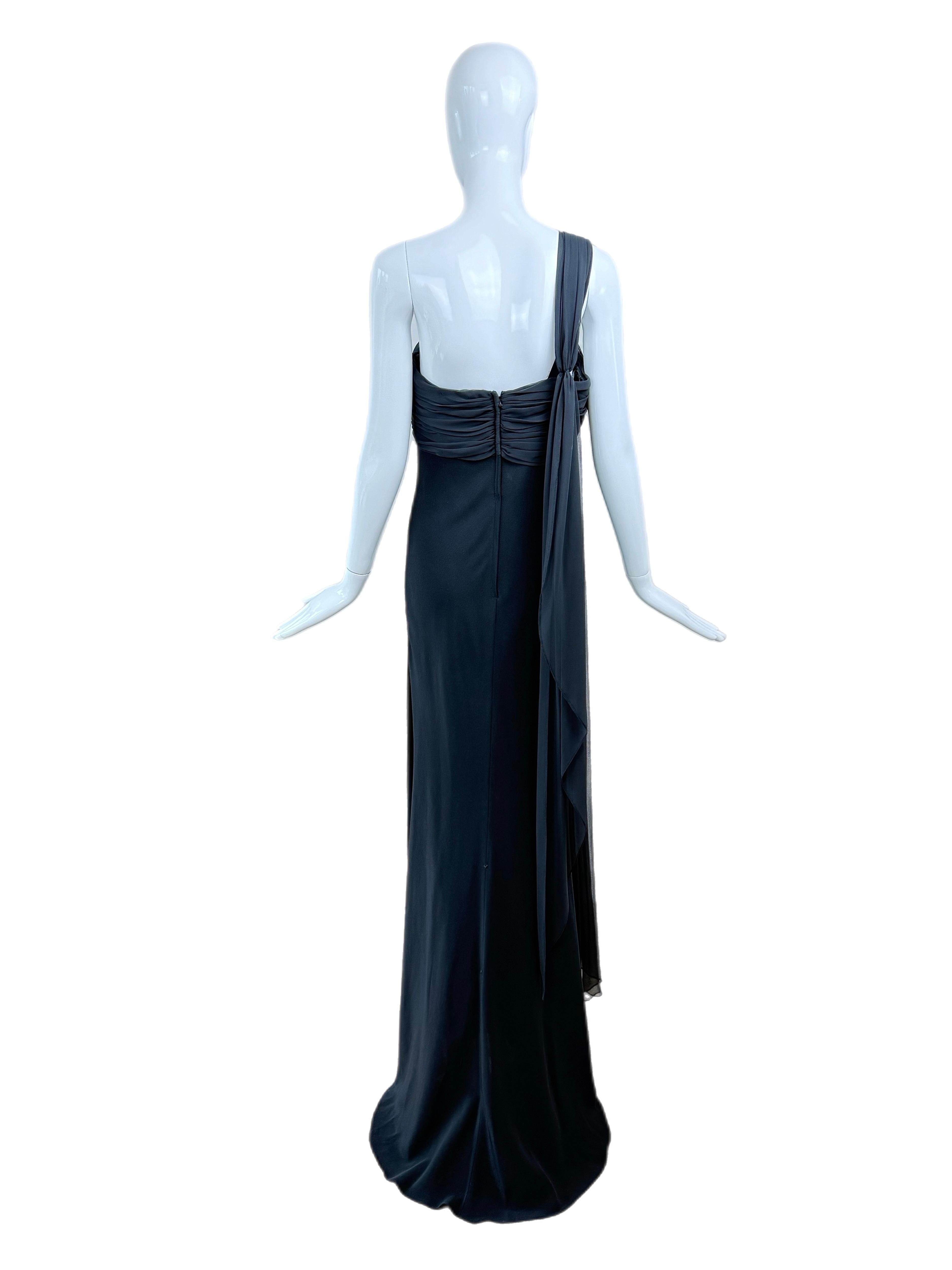 Vestido de noche negro vintage Maxi Vestido con. Faja de seda en venta 4