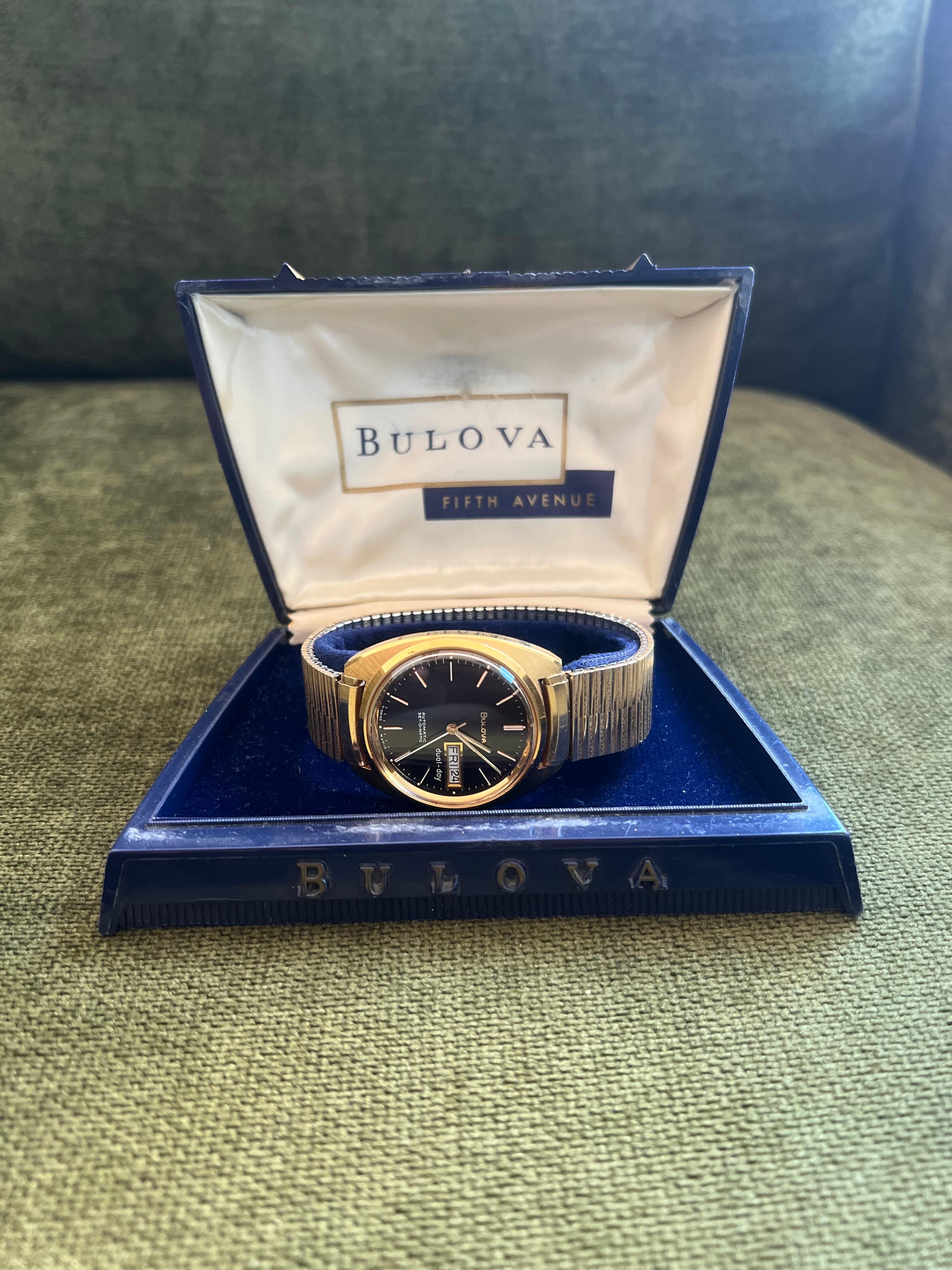 Vintage Black Face Bulova Stainless Steel Gold Tone In Original Fifth Ave Case For Sale 3