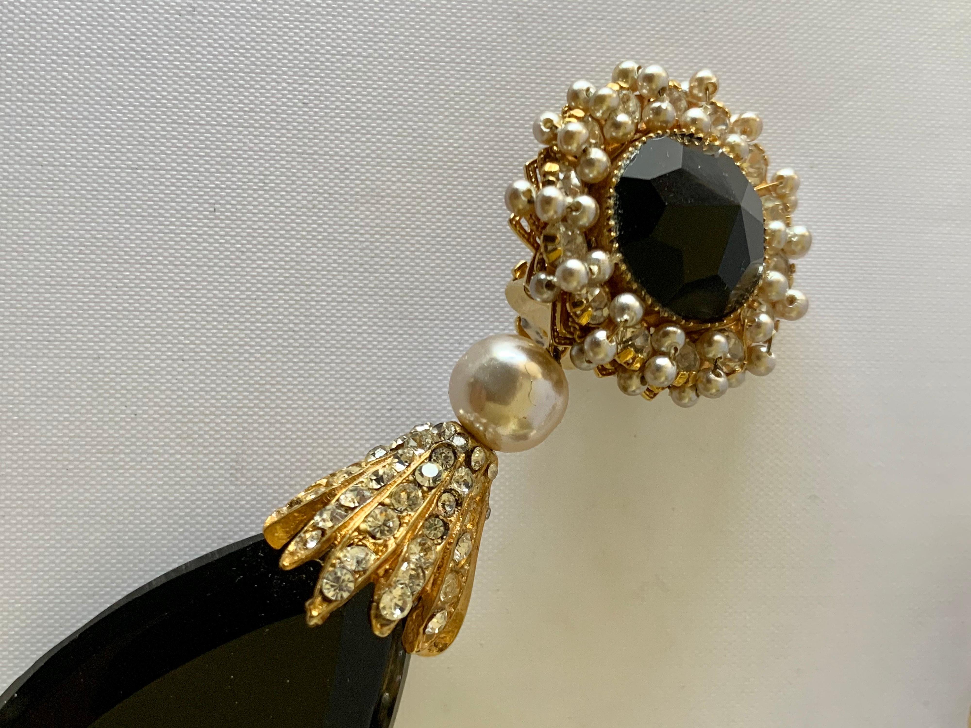 Vintage Black Faux Pearl Drop Earrings  In Excellent Condition In Palm Springs, CA