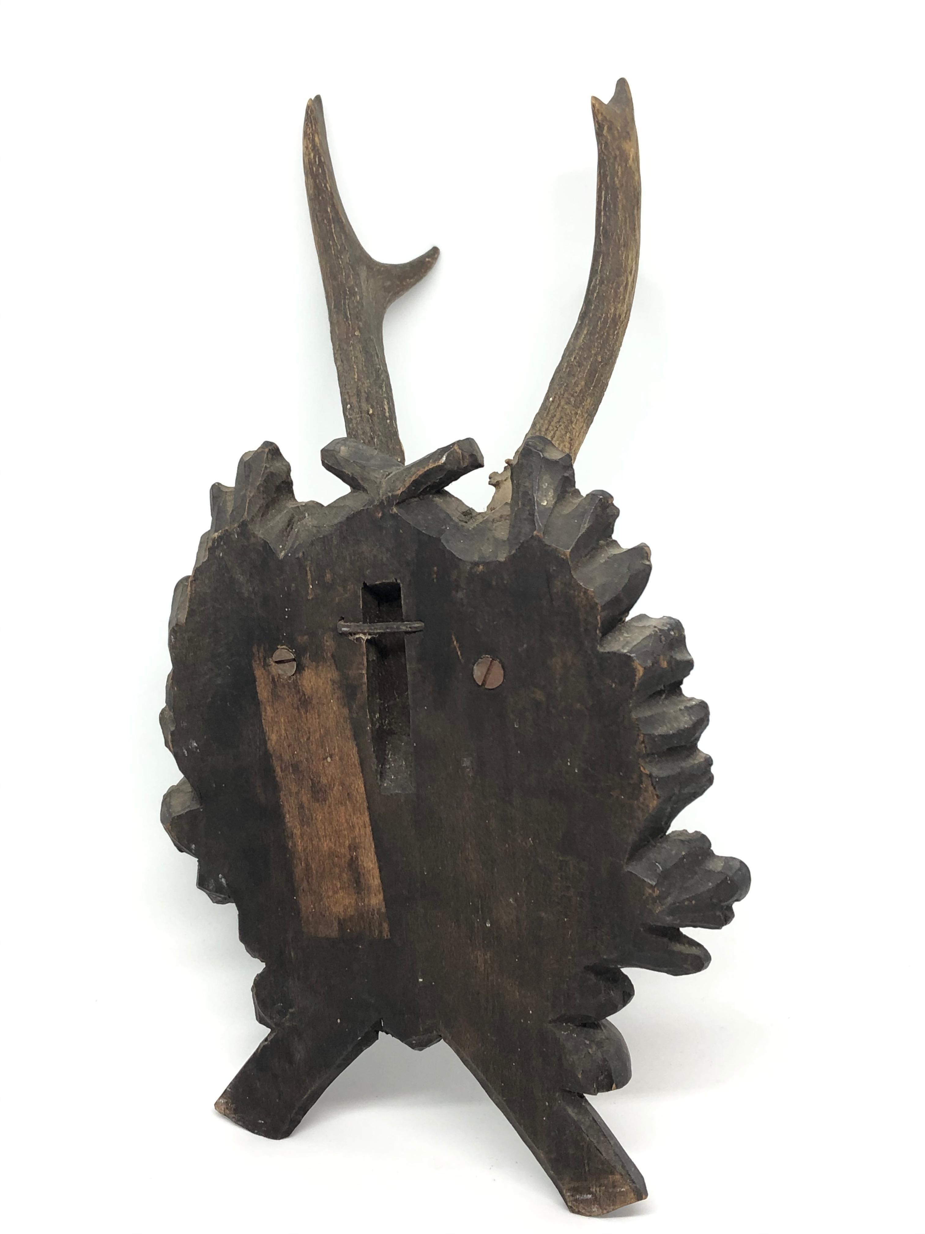 20th Century Vintage Black Forest Deer Antler Trophy on Wood Carved Plaque, German, 1900s