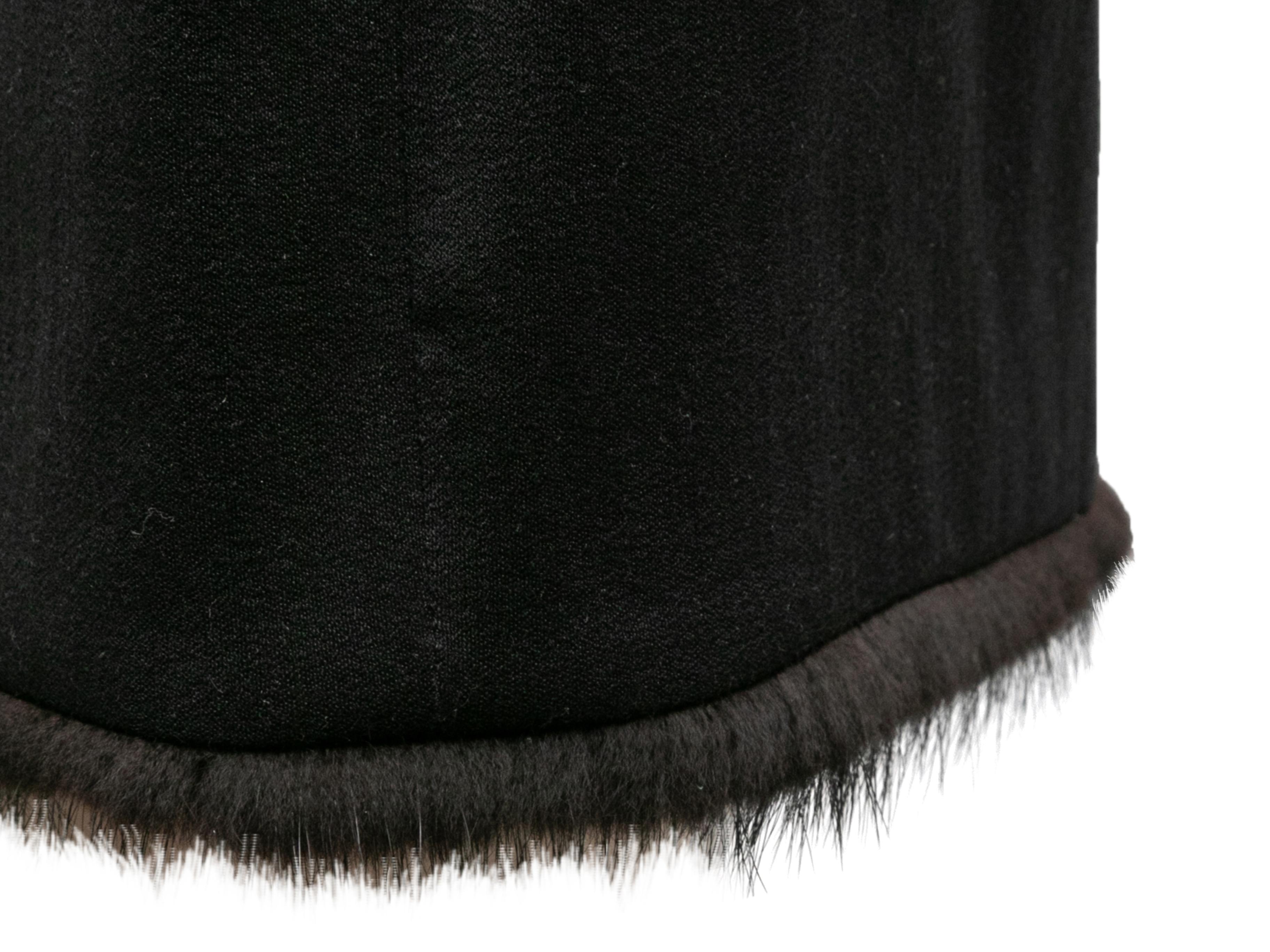 Vintage Black Gianni Versace Fur-Trimmed Skirt Size IT 42 In Good Condition For Sale In New York, NY