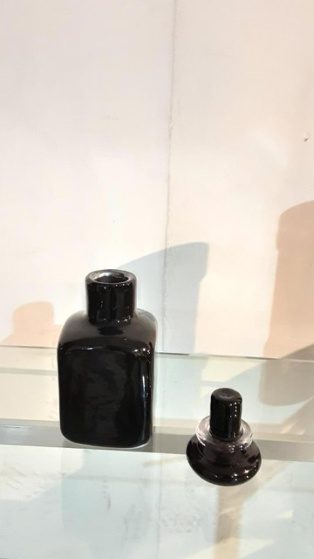 Vintage Black Glass Bottle by Venini, 1970s In Good Condition In Roma, IT