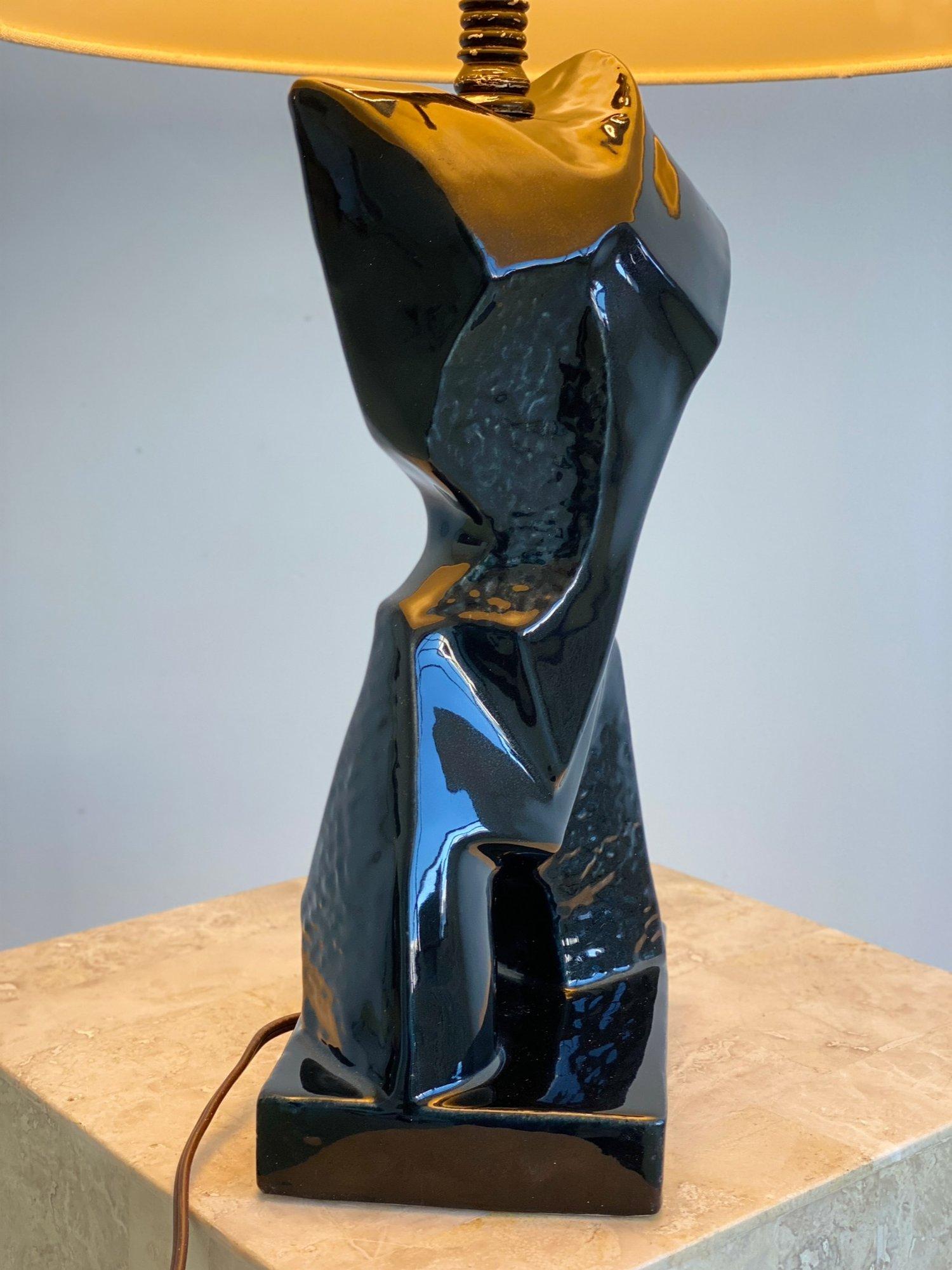 Lampe buste cubiste vintage en céramique émaillée noire attribuée à Heifetz, années 1950 en vente 2
