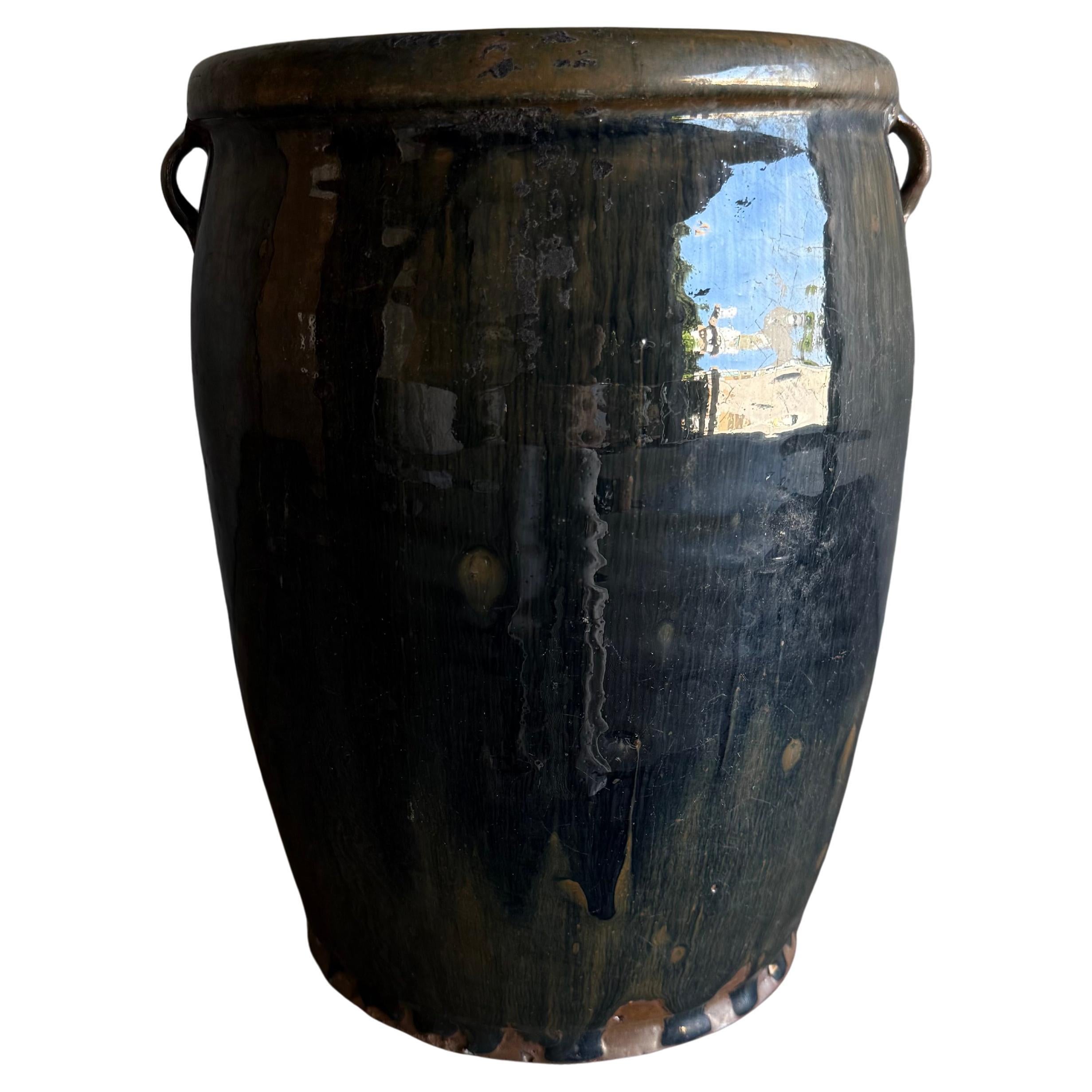Poterie Vintage à glaçure noire
