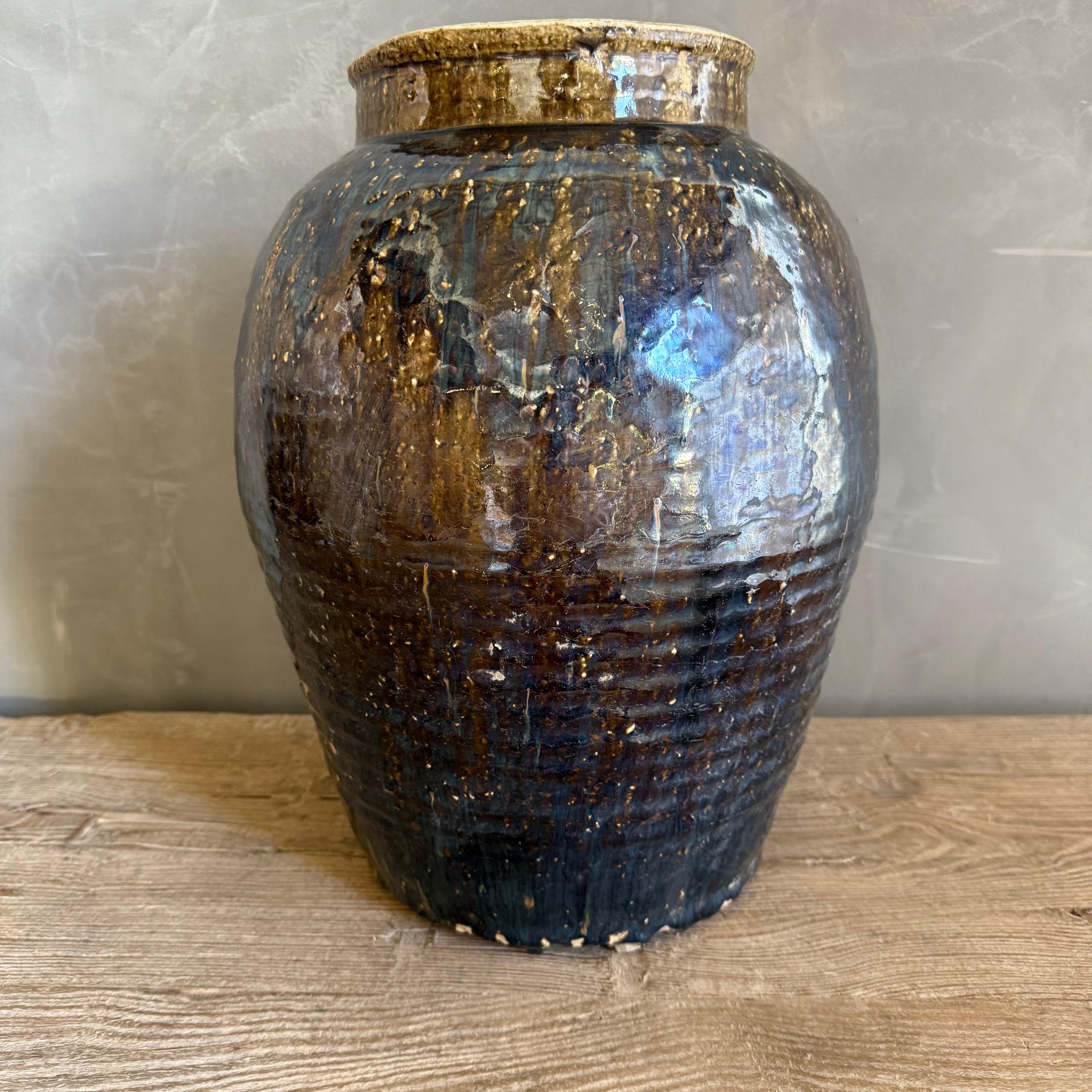 Vintage Schwarz glasierte Keramik im Wabi Sabi Stil (Organische Moderne) im Angebot