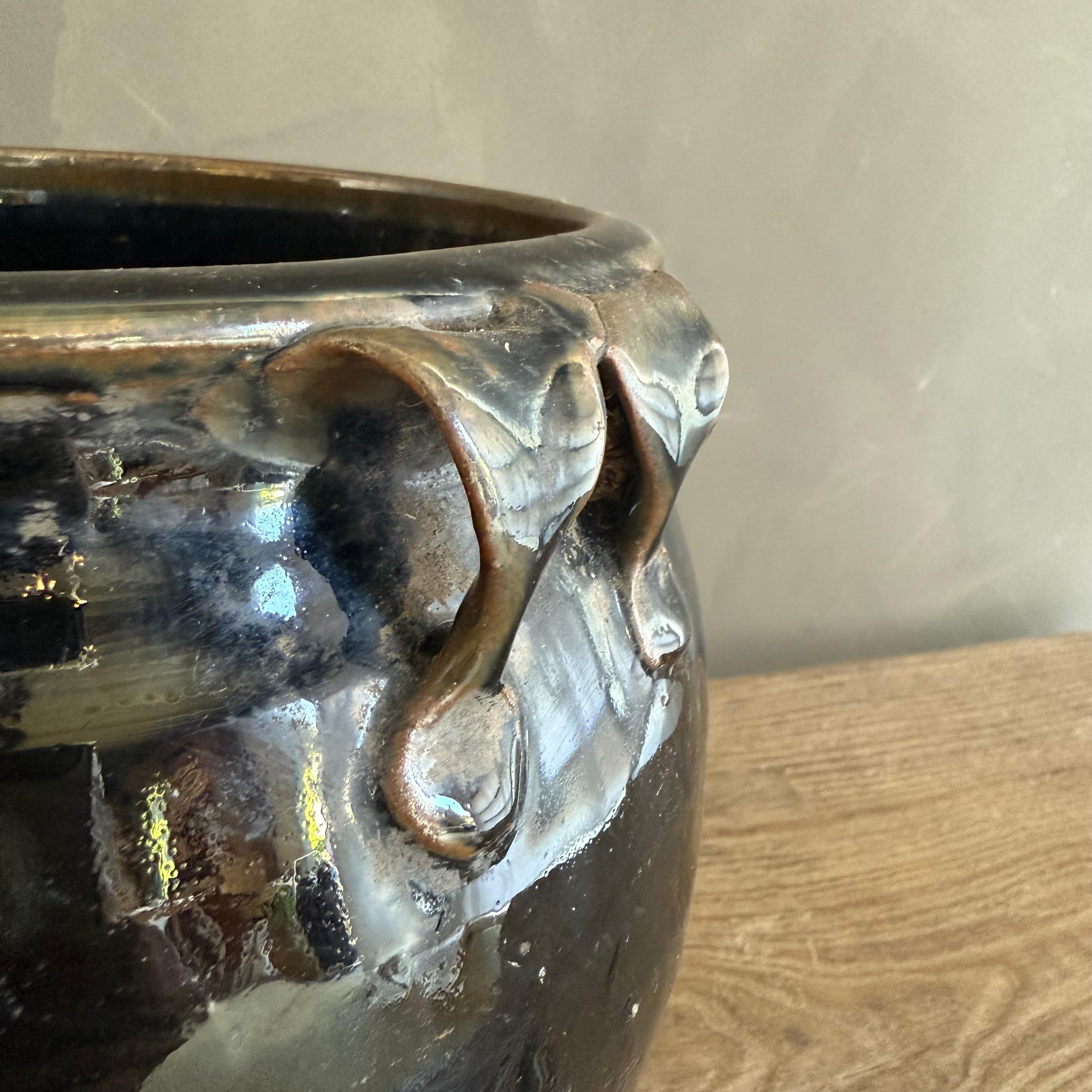 Vintage Schwarz glasierte Keramik im Wabi Sabi Stil (Ton) im Angebot