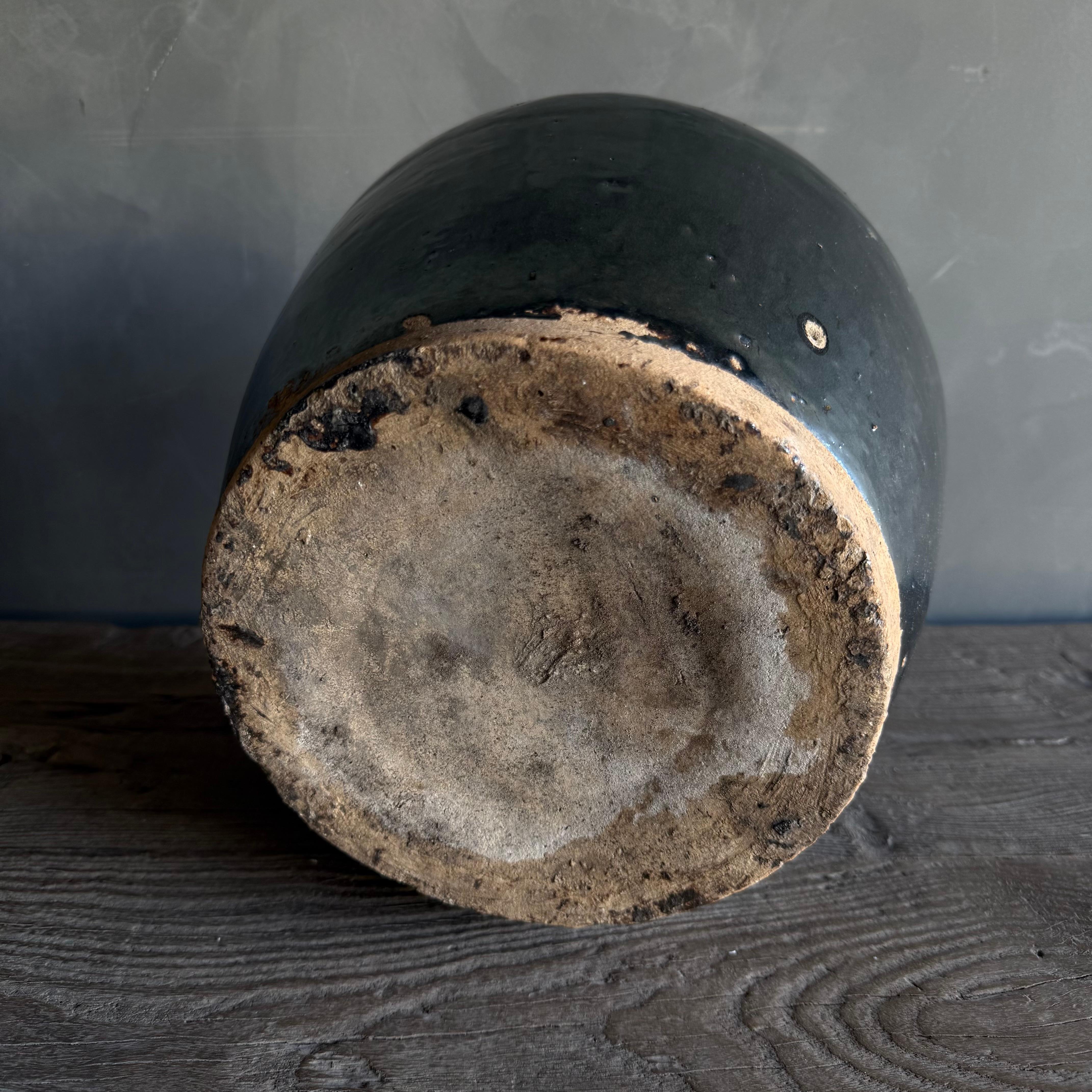 Vintage Black Glazed Pottery Medium Size For Sale 1
