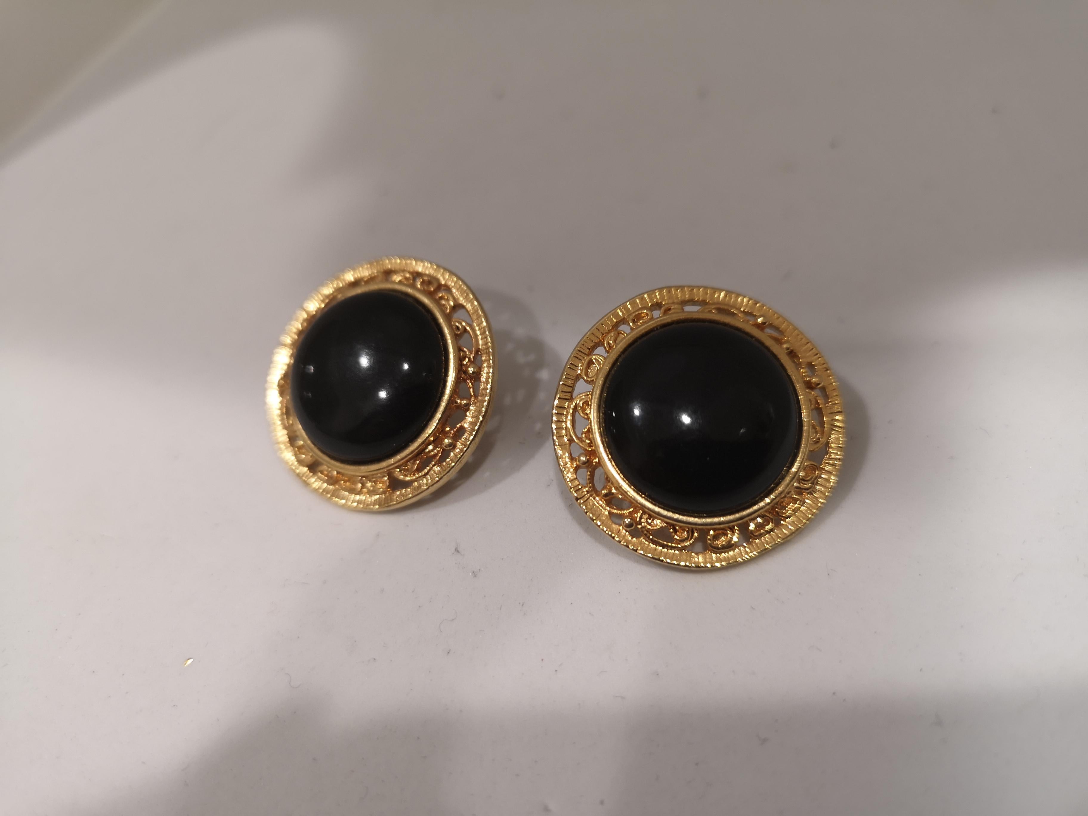 Vintage black gold earrings In Good Condition In Capri, IT