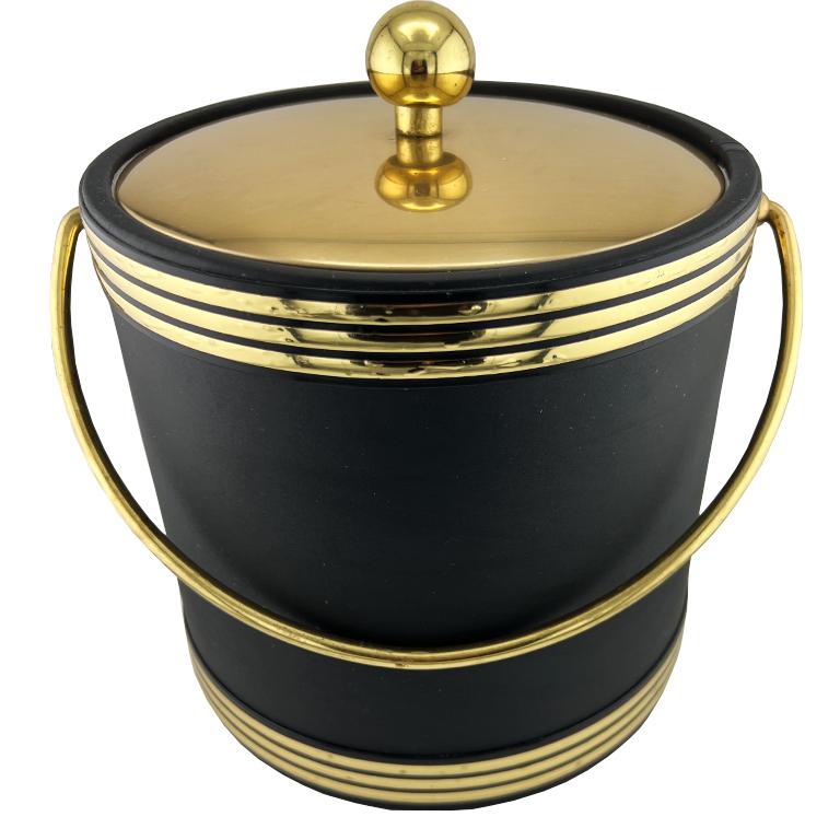 Mid-Century Modern Black and Gold Ice Bucket – Vintage Barware for Luxurious Entertaining

Elevate your entertaining style with this stunning Mid-Century Modern ice bucket, the perfect accessory for today’s discerning host or hostess. This vintage