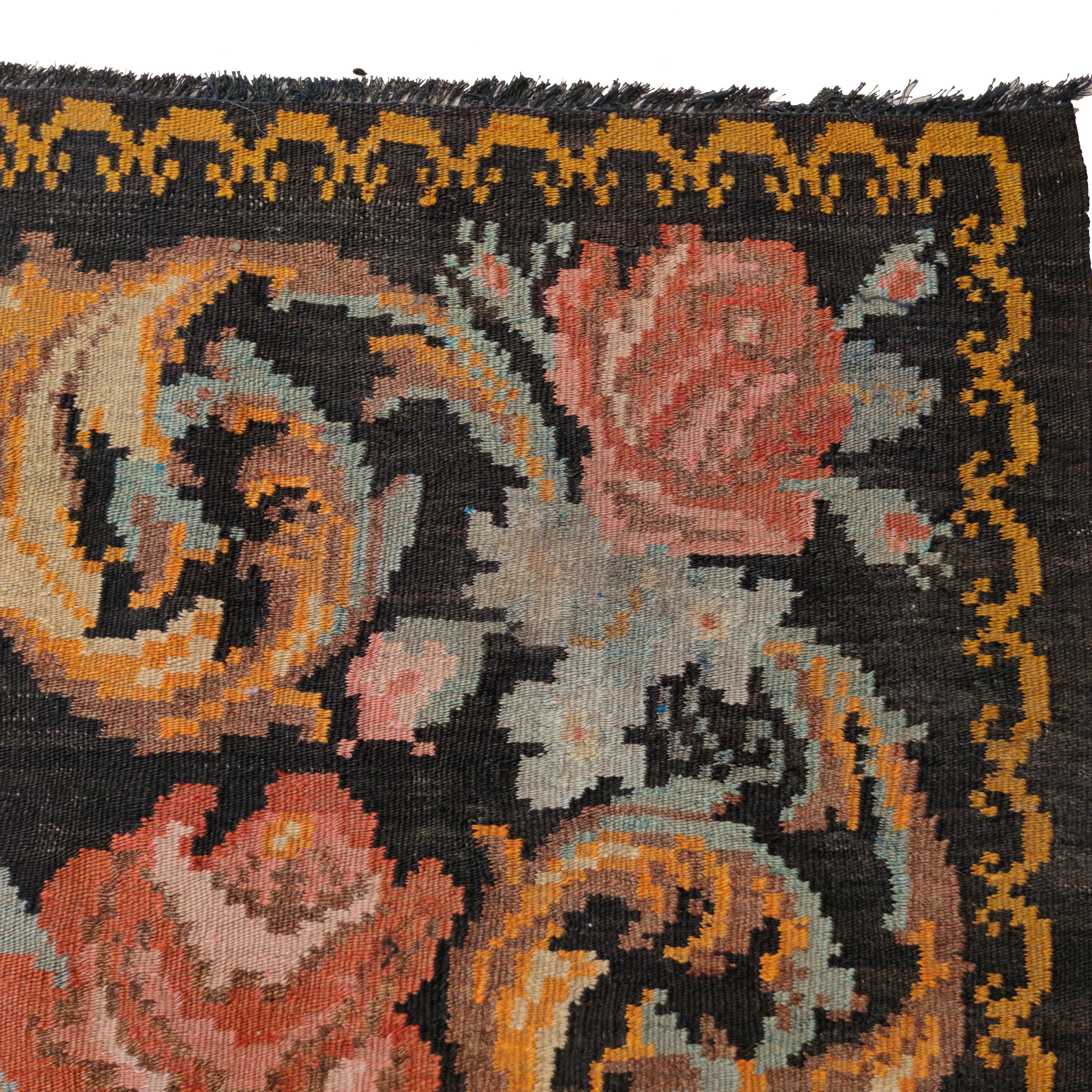 Vintage Black Ground Bessarabian Kilim with Botanical Pattern In Excellent Condition For Sale In Milan, IT