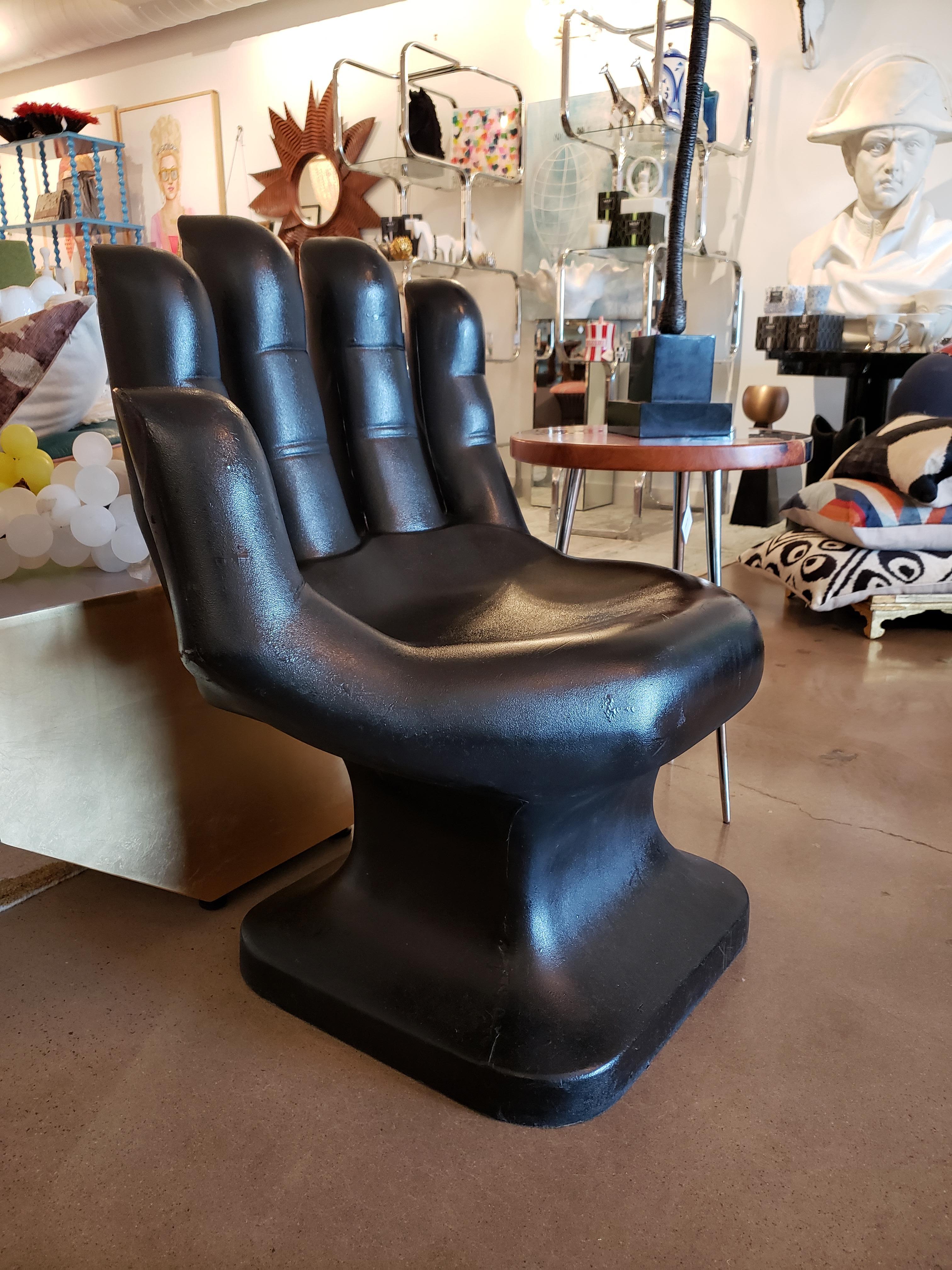 Schwarzer „Hands Up“-Stuhl im Vintage-Stil (Ende des 20. Jahrhunderts) im Angebot