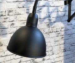 Schwarze industrielle Scherenwandleuchte:: 1960er Jahre