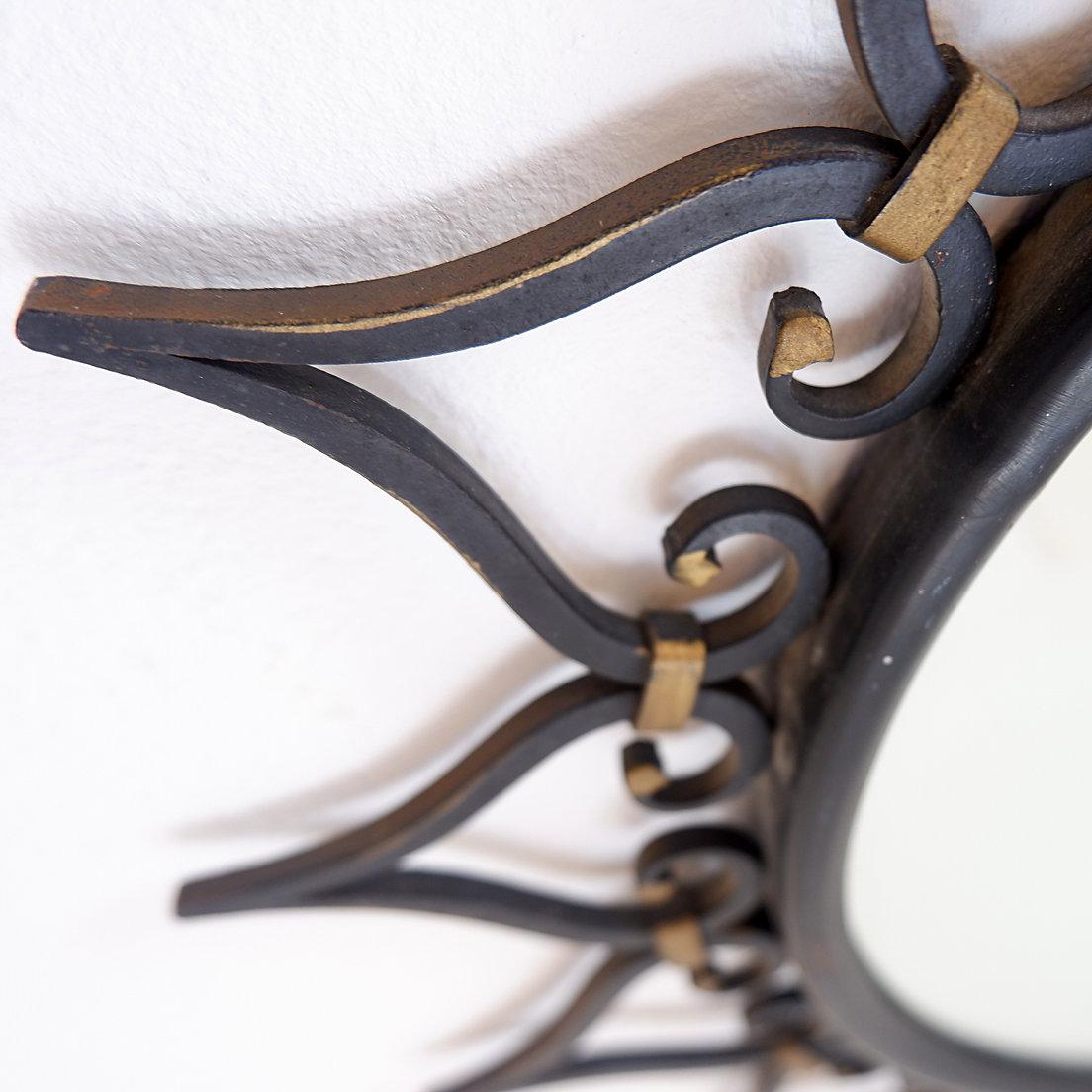 Miroir solaire vintage à cadre en fer forgé noir, Chaty Vallauris Style 1950s Bon état - En vente à Linkebeek, BE