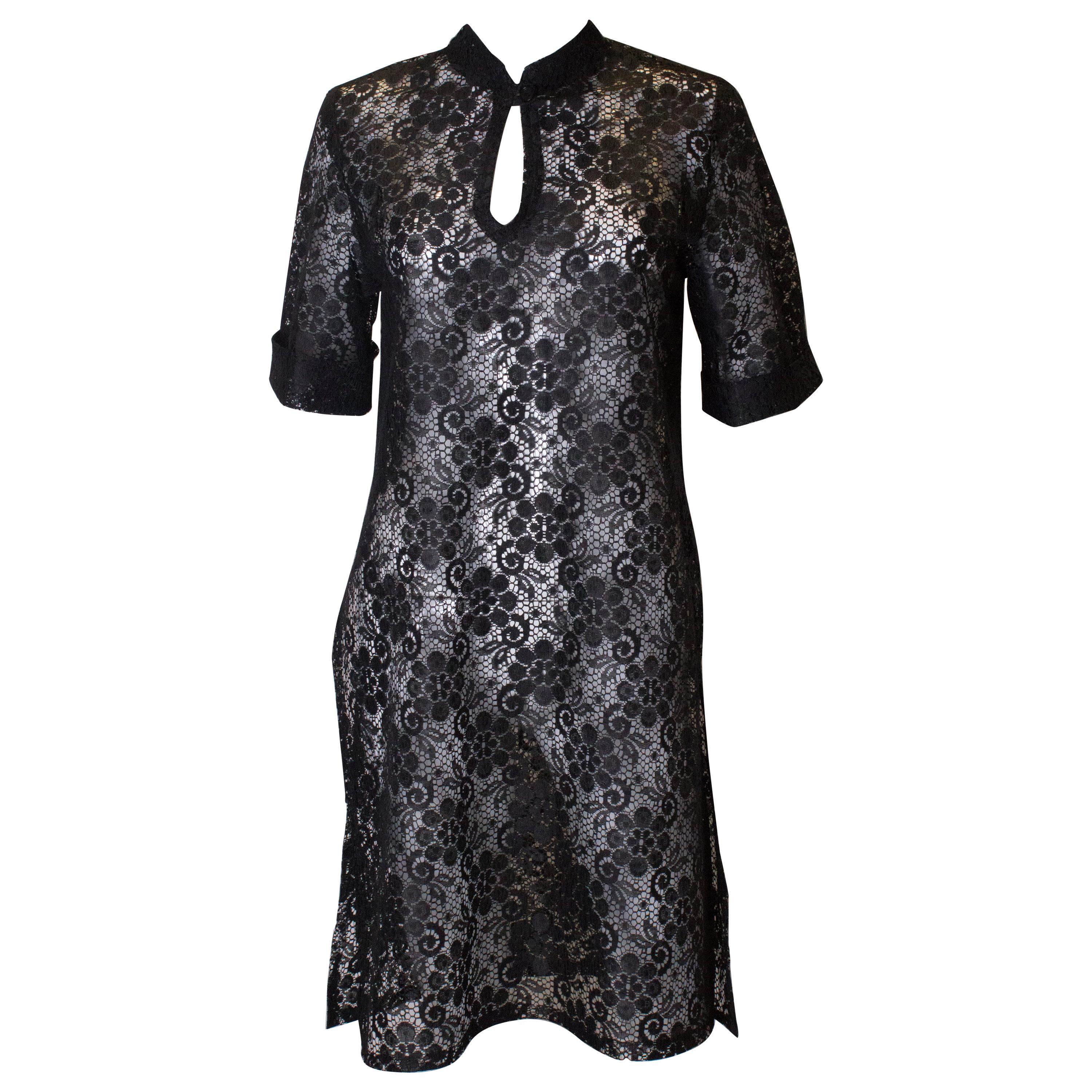 Tunica vintage in pizzo nero in vendita