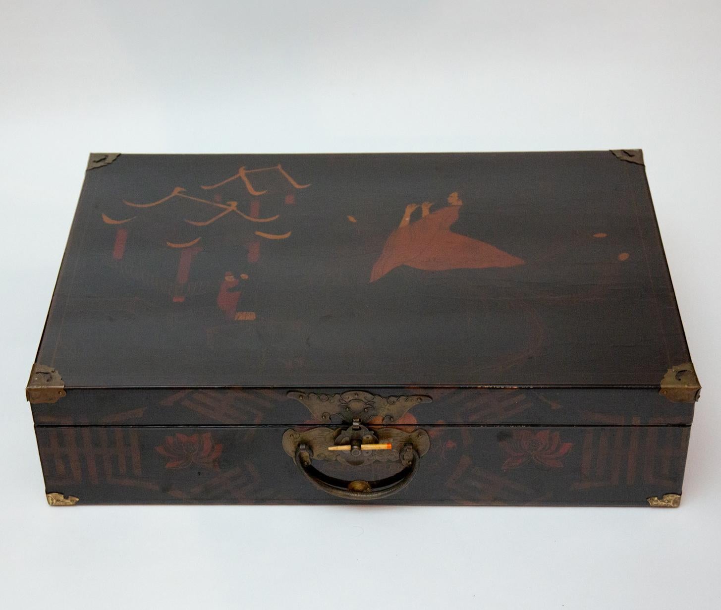 Vintage Black Lacquer Chinese Suitcase 1