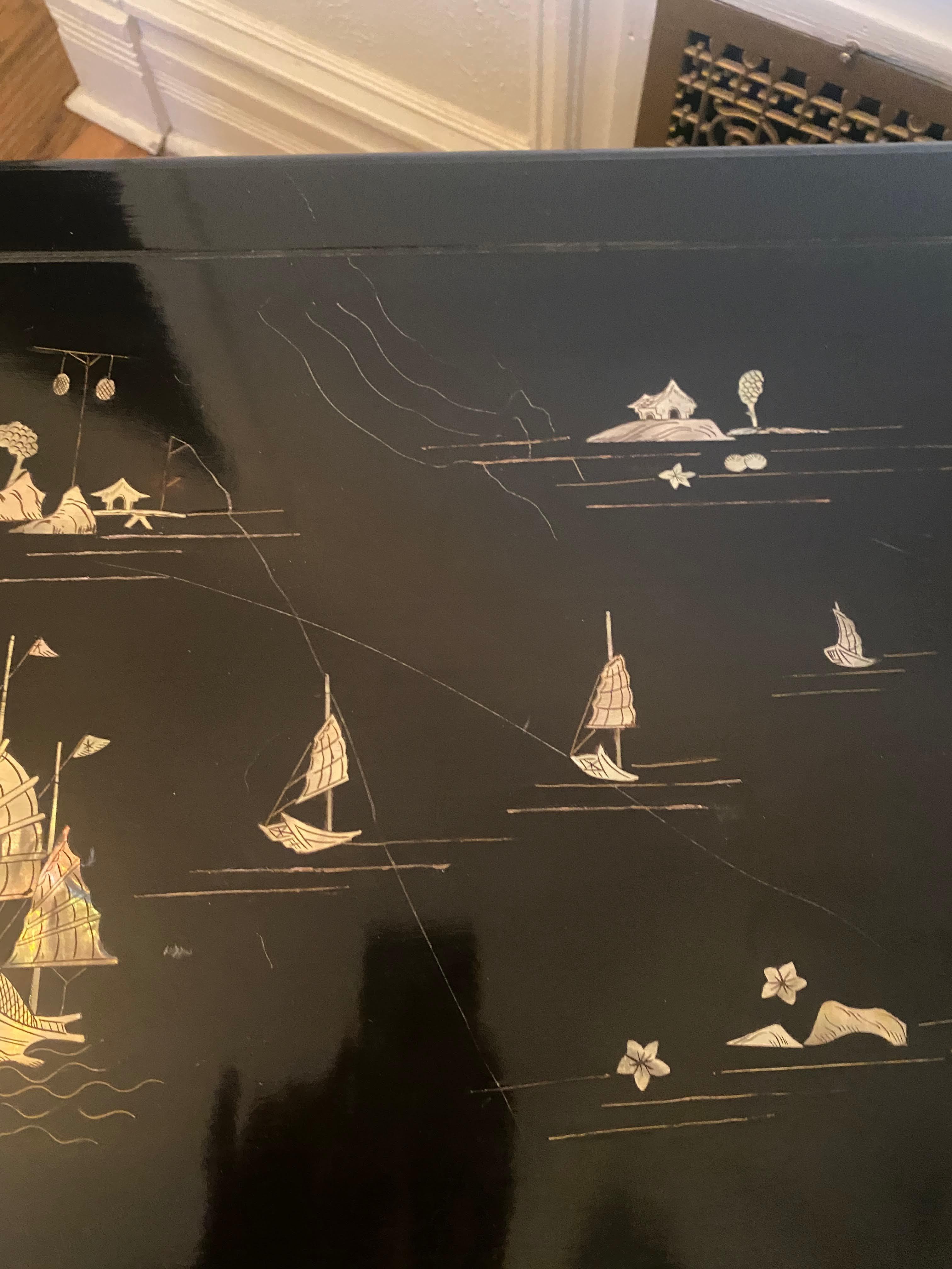 Vintage Black Lacquer Chinoiserie Wedding Chest With Mother of Pearl Inlay For Sale 3