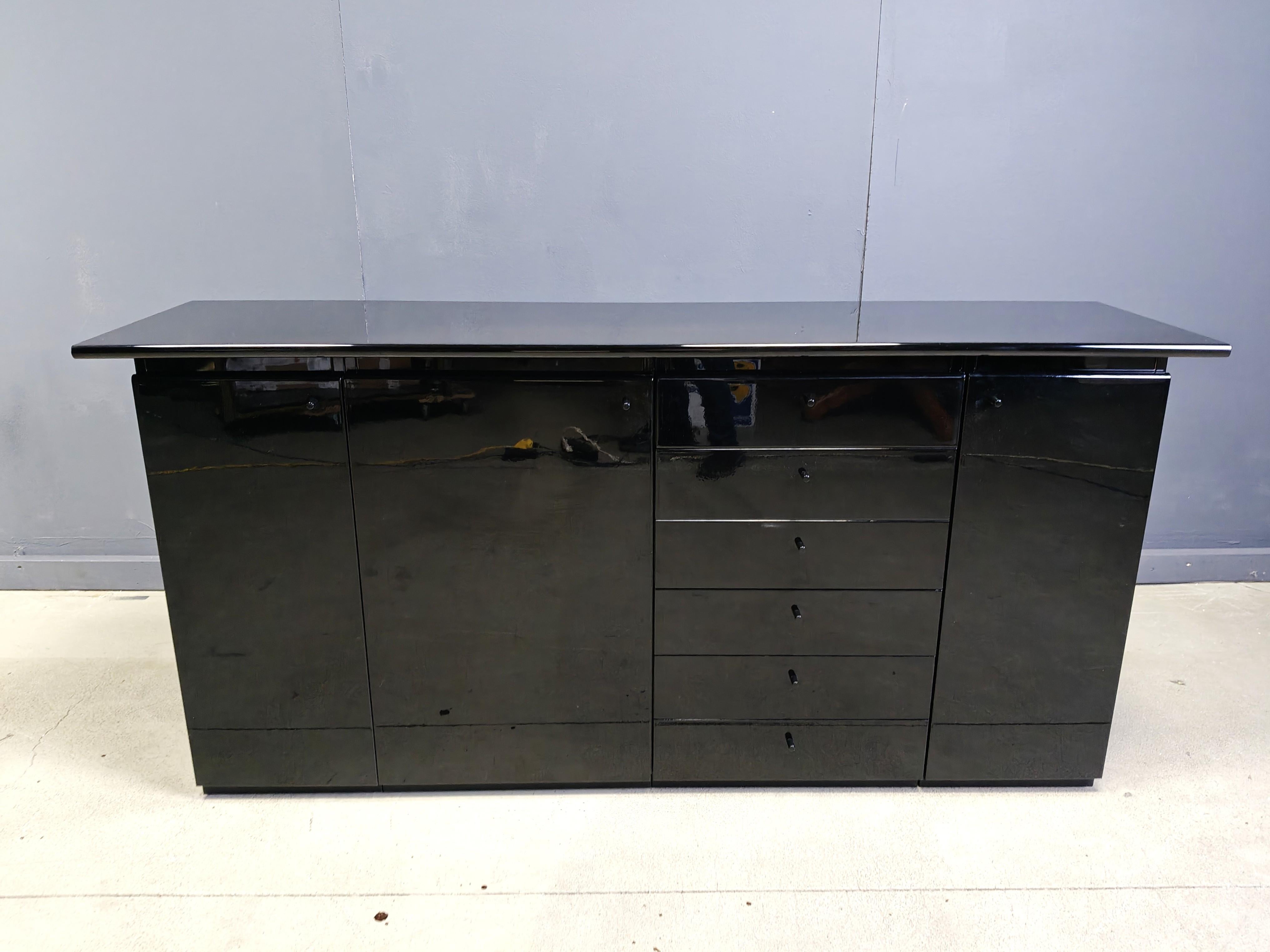 Vintage black lacquer sideboard, 1970s For Sale 1