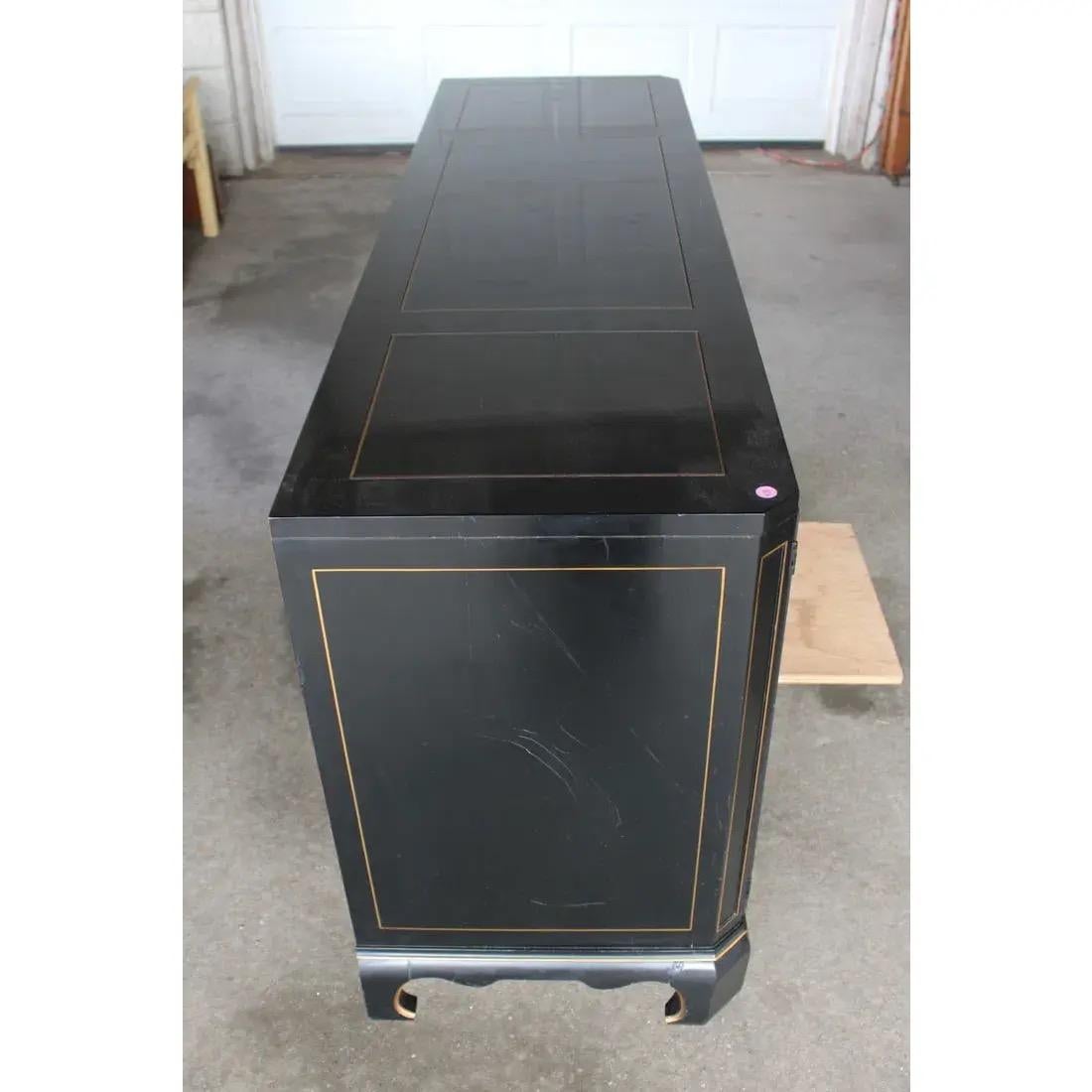 Aparador interior vintage lacado en negro Union National Chinoiserie en venta