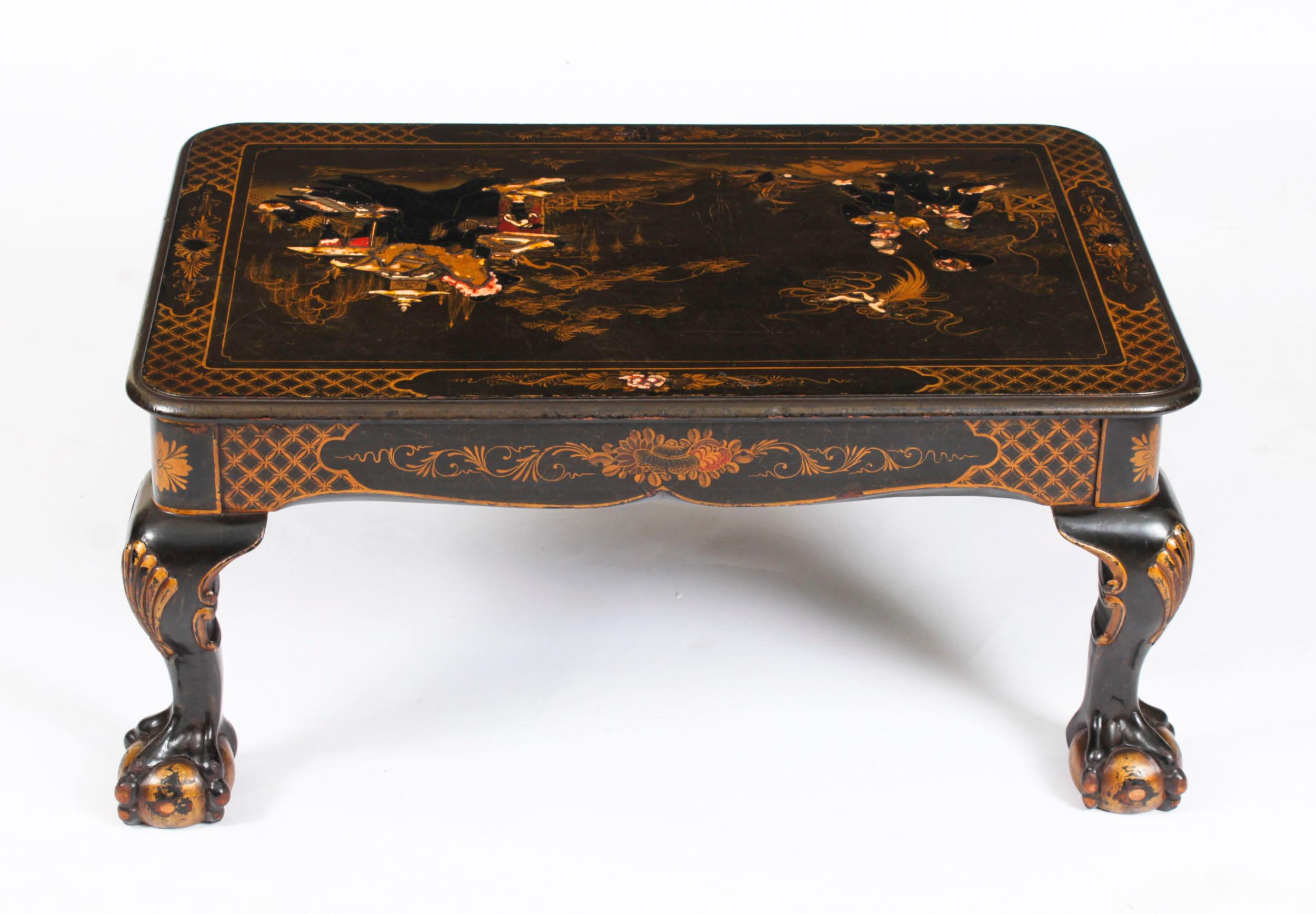 Mesa de centro vintage de Chinoiserie lacada en negro Mediados del siglo XX en venta 7