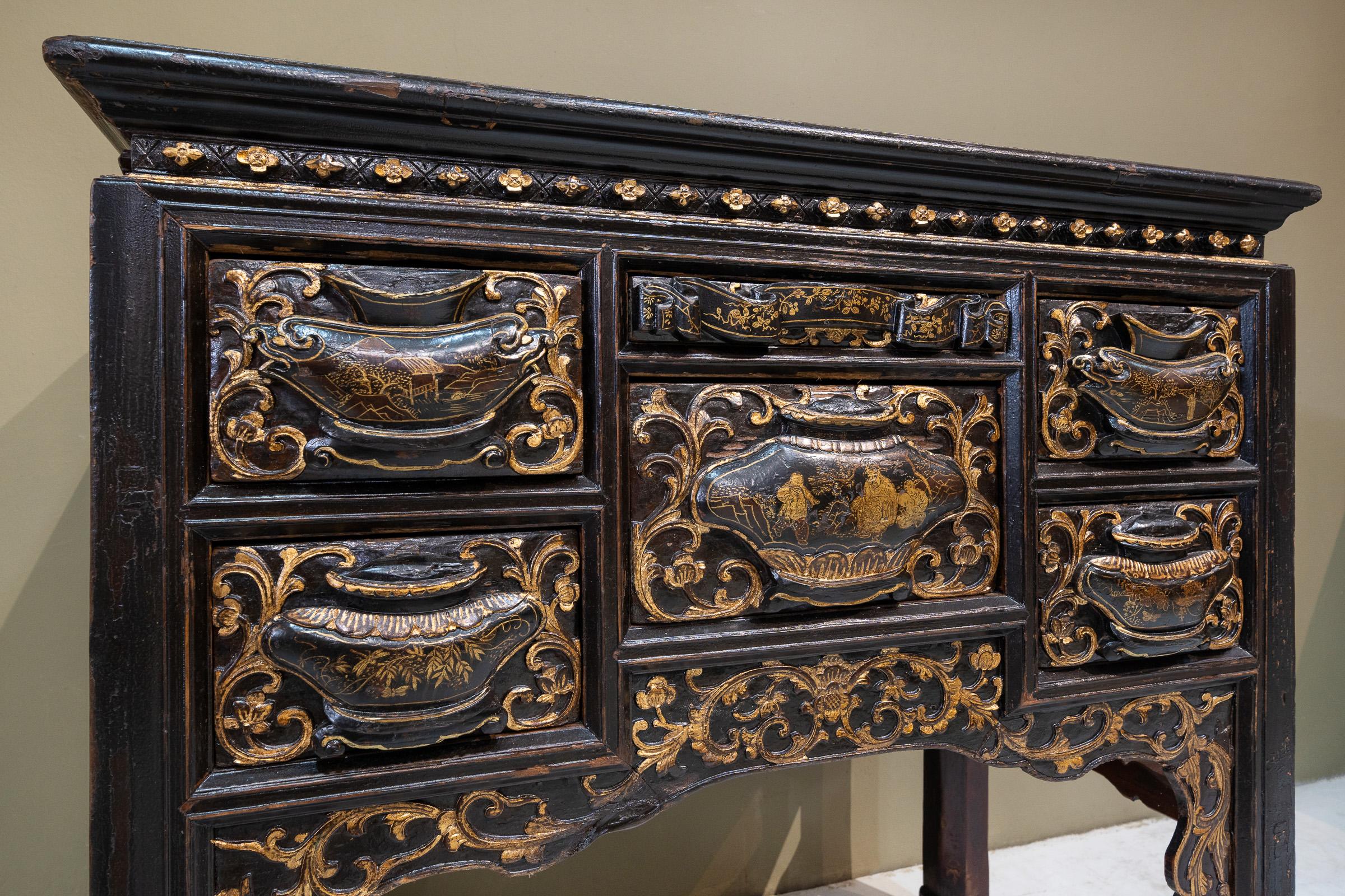 Chinese Vintage Black Lacquered Dresser from Chaozhou, China