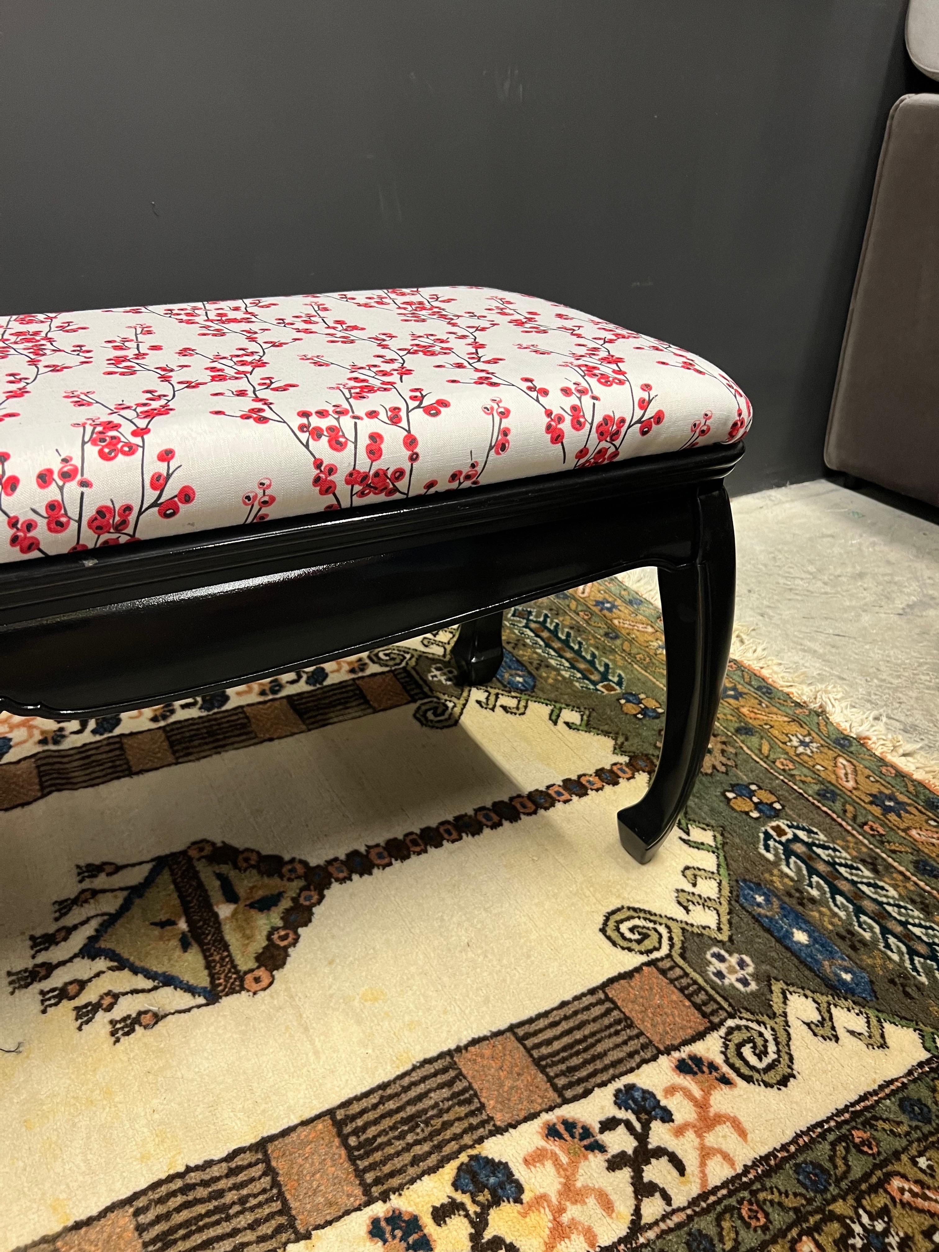 Vintage Black Lacquered Ming Style Upholstered Bench In Good Condition For Sale In Charleston, SC