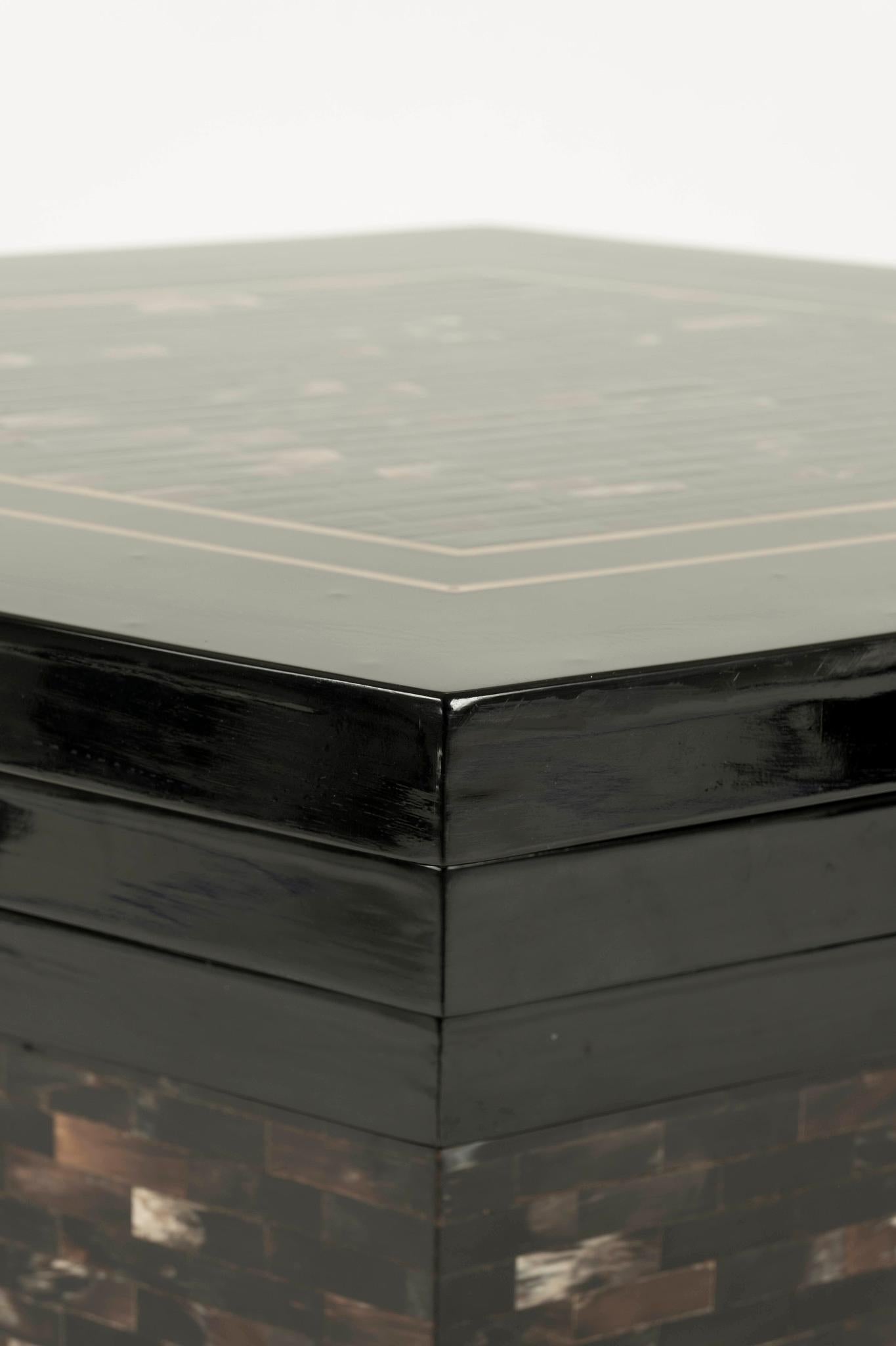 Vintage Black Lacquered Tessellated Horn Hexagon Dining Table Base In Good Condition In Houston, TX