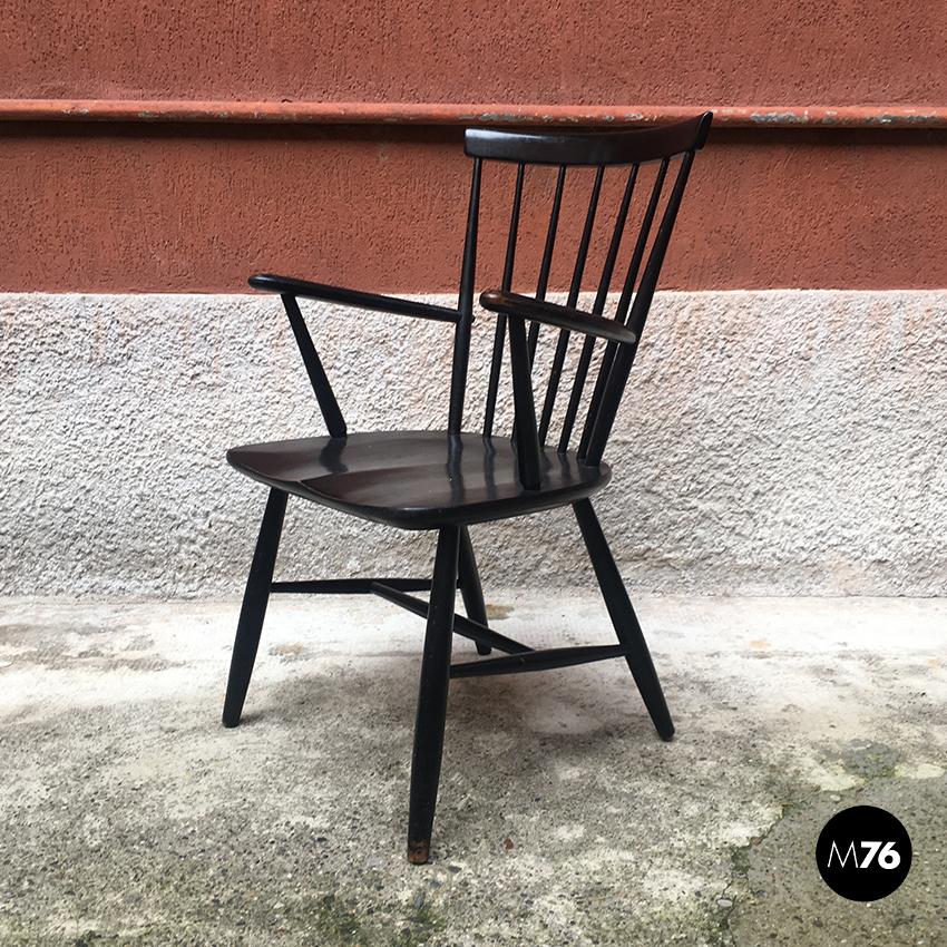 black windsor chairs with arms