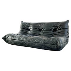 Togo 3 Seater Vintage en cuir noir par Ligne Roset