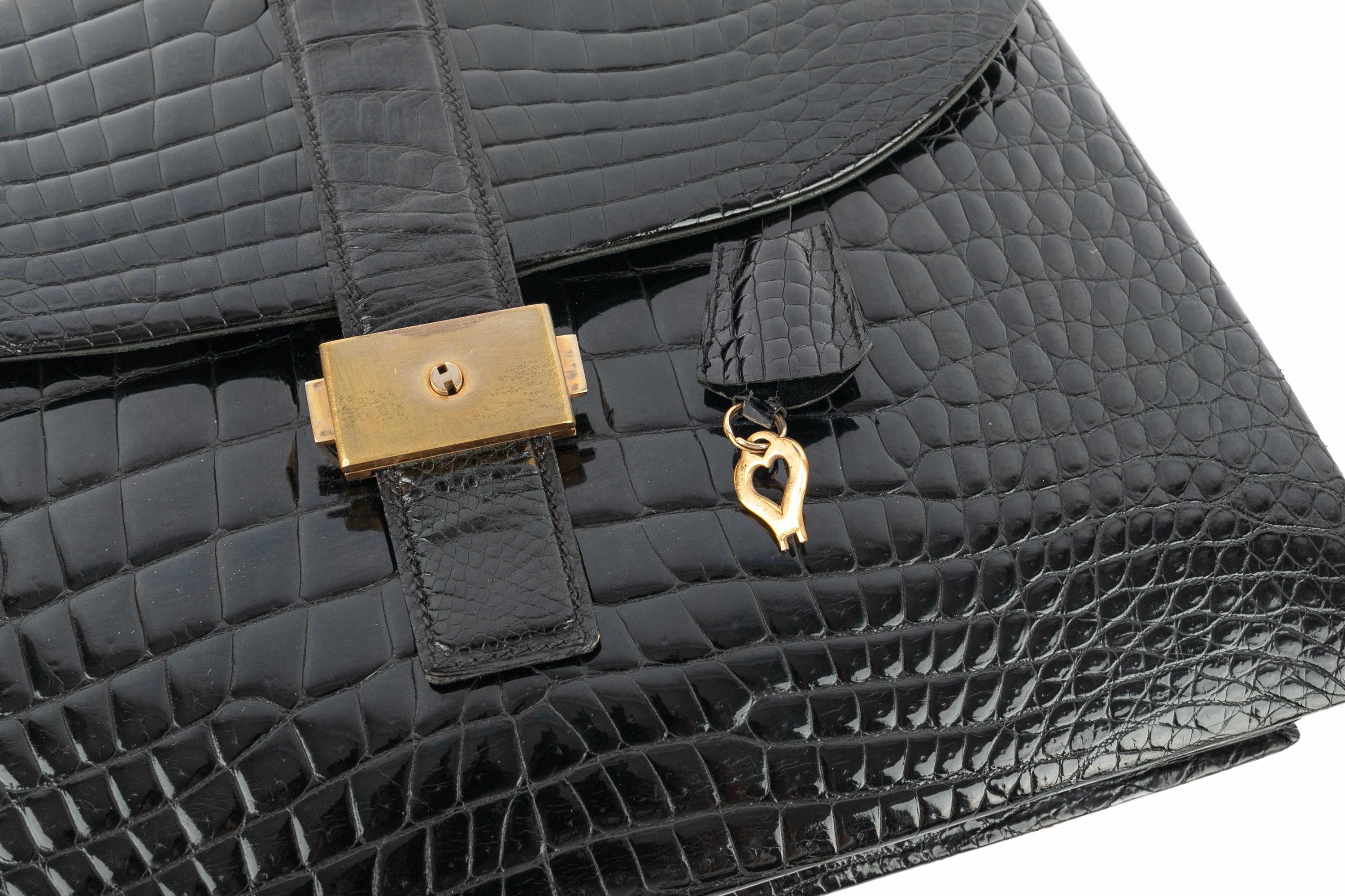 Vintage black leather bag / briefcase For Sale 6