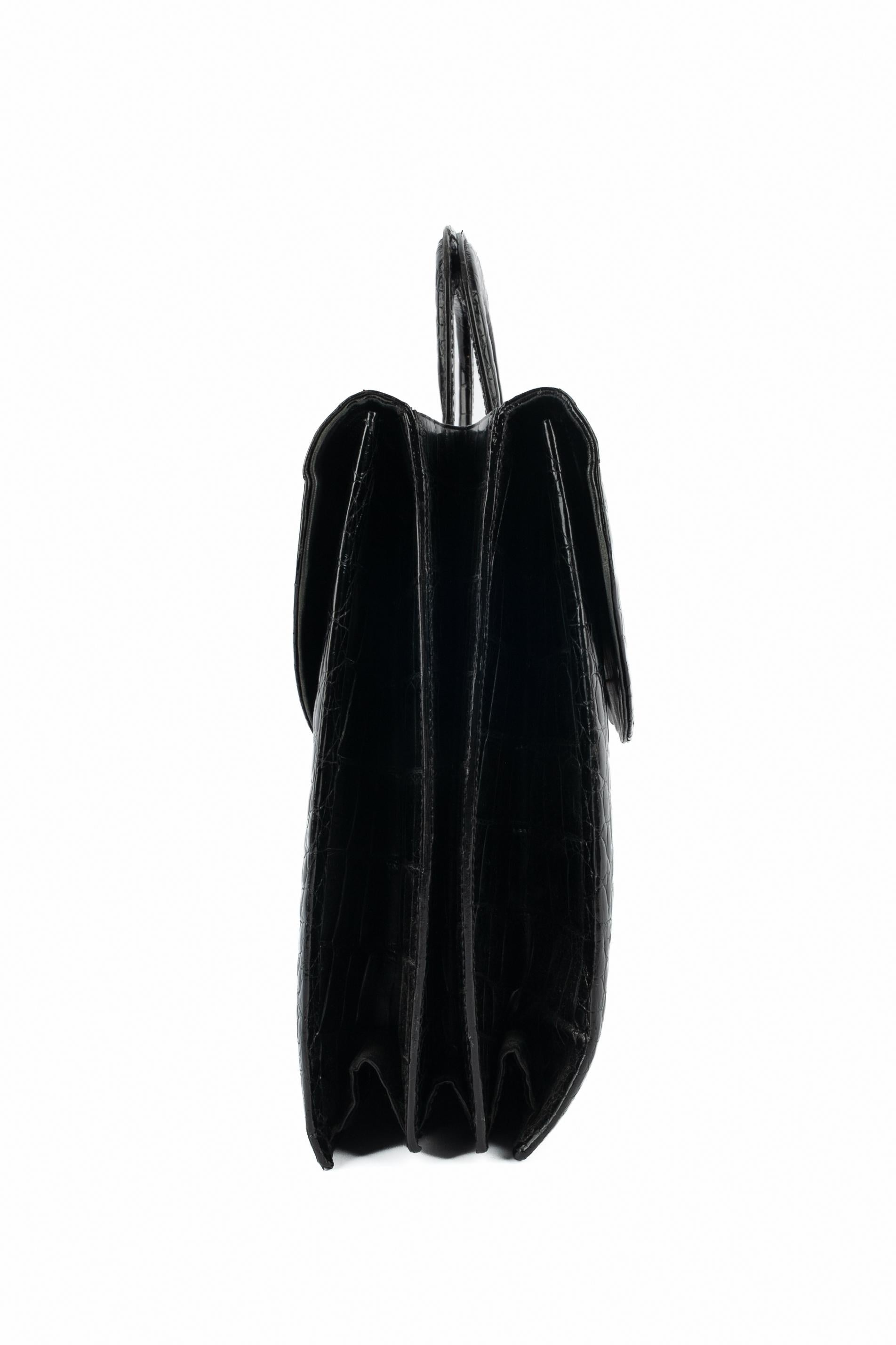 Black Vintage black leather bag / briefcase For Sale