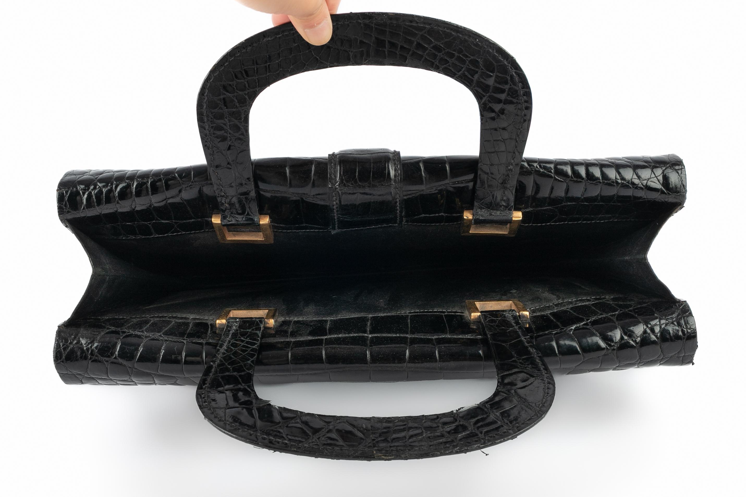 Vintage black leather bag / briefcase For Sale 2