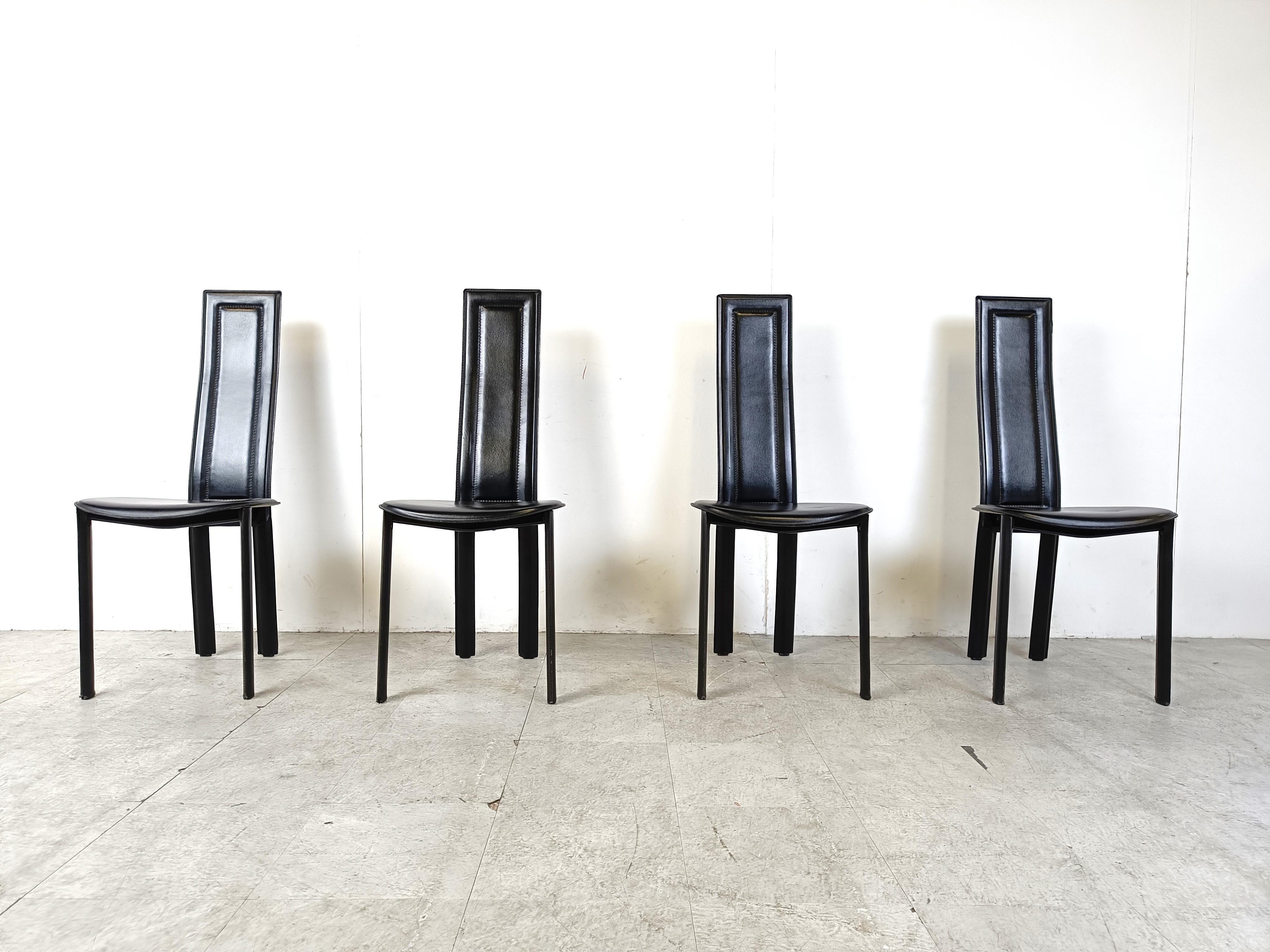 Italian Vintage black leather dining chairs, set of 4, 1980s For Sale