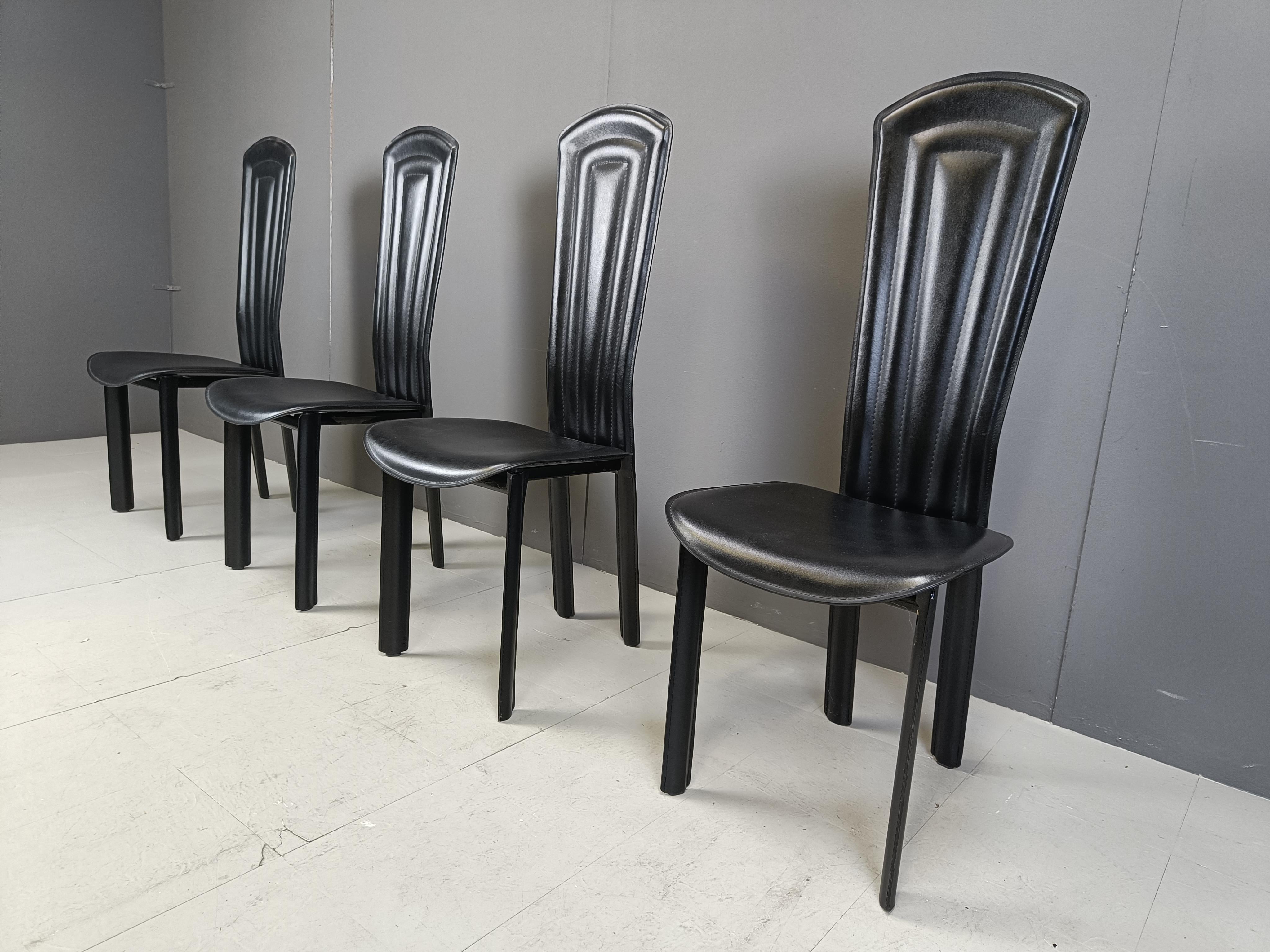 Esszimmerstühle aus schwarzem Leder, 4er-Set, 1980er-Jahre im Zustand „Gut“ im Angebot in Leuven, Vlaams Gewest