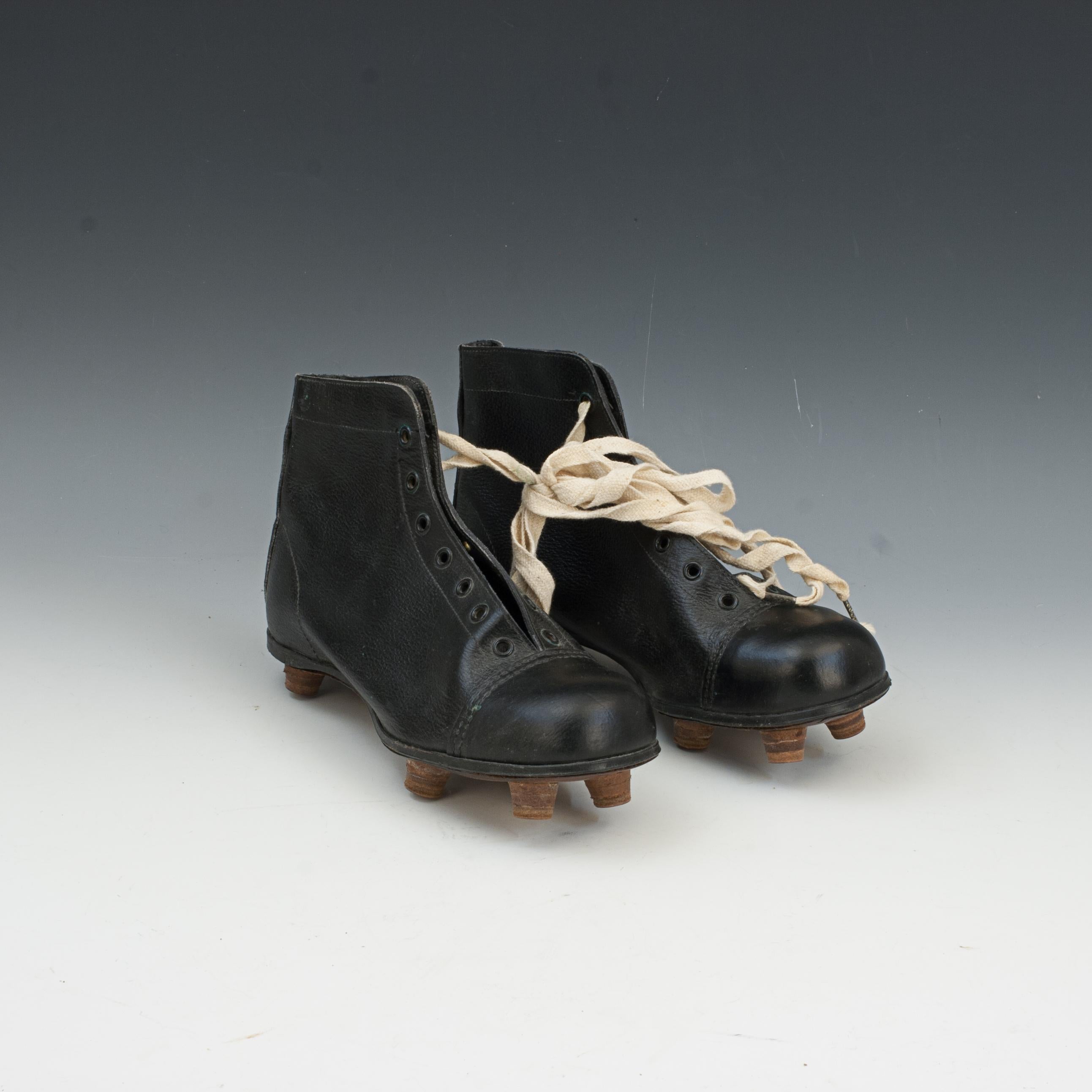 Vintage Pair Of Wheatsheaf Leather Football Boots.
A pair of 'Wheatsheaf' size 4 black leather football/rugby boots in unused condition. This beautiful pair of leather boots are in excellent condition, sole stamped '4, BEND-SOLE' and a C.W.S trade