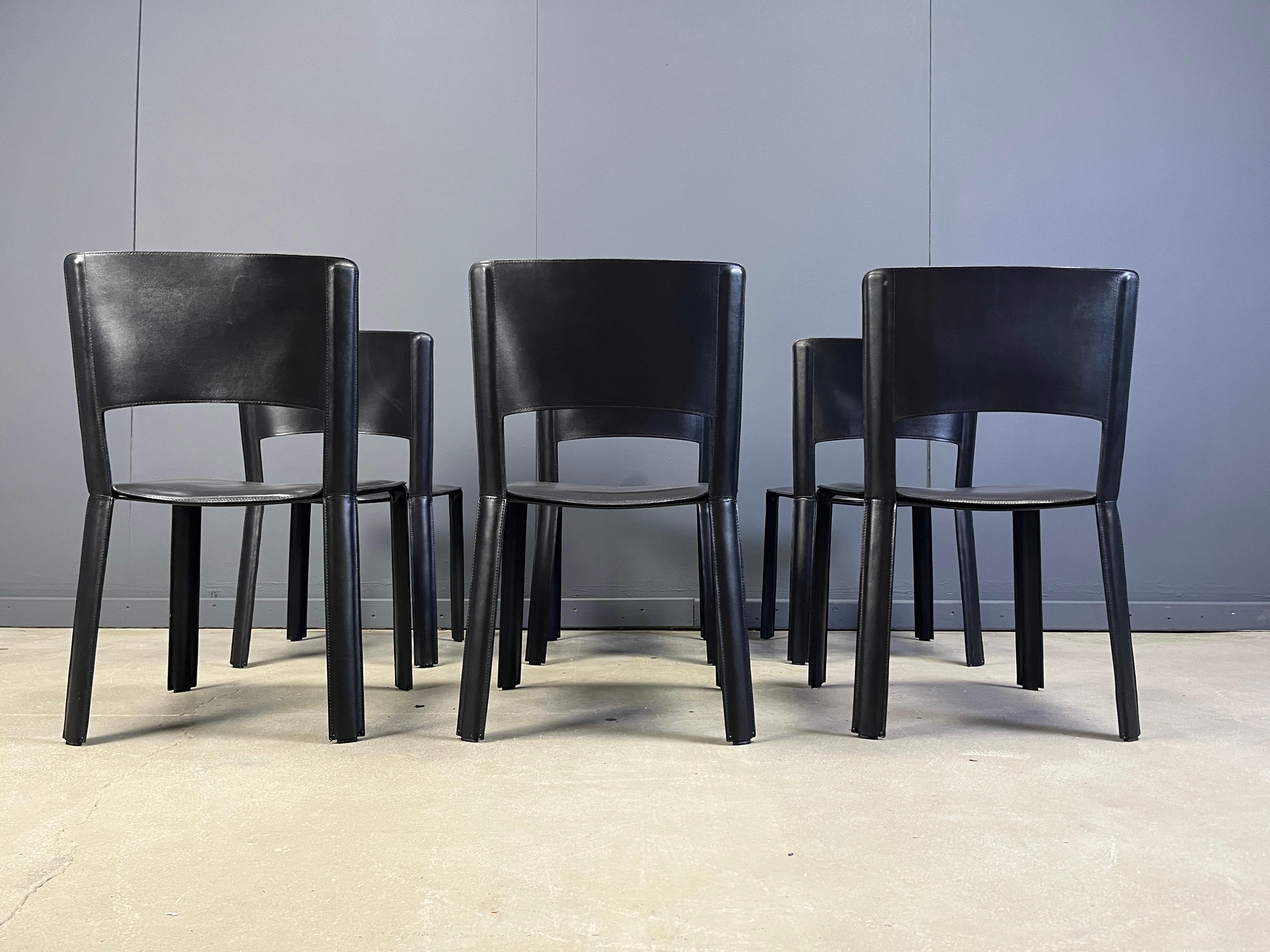 Post-Modern Vintage black leather italian dining chairs, set of 6 - 1980s For Sale