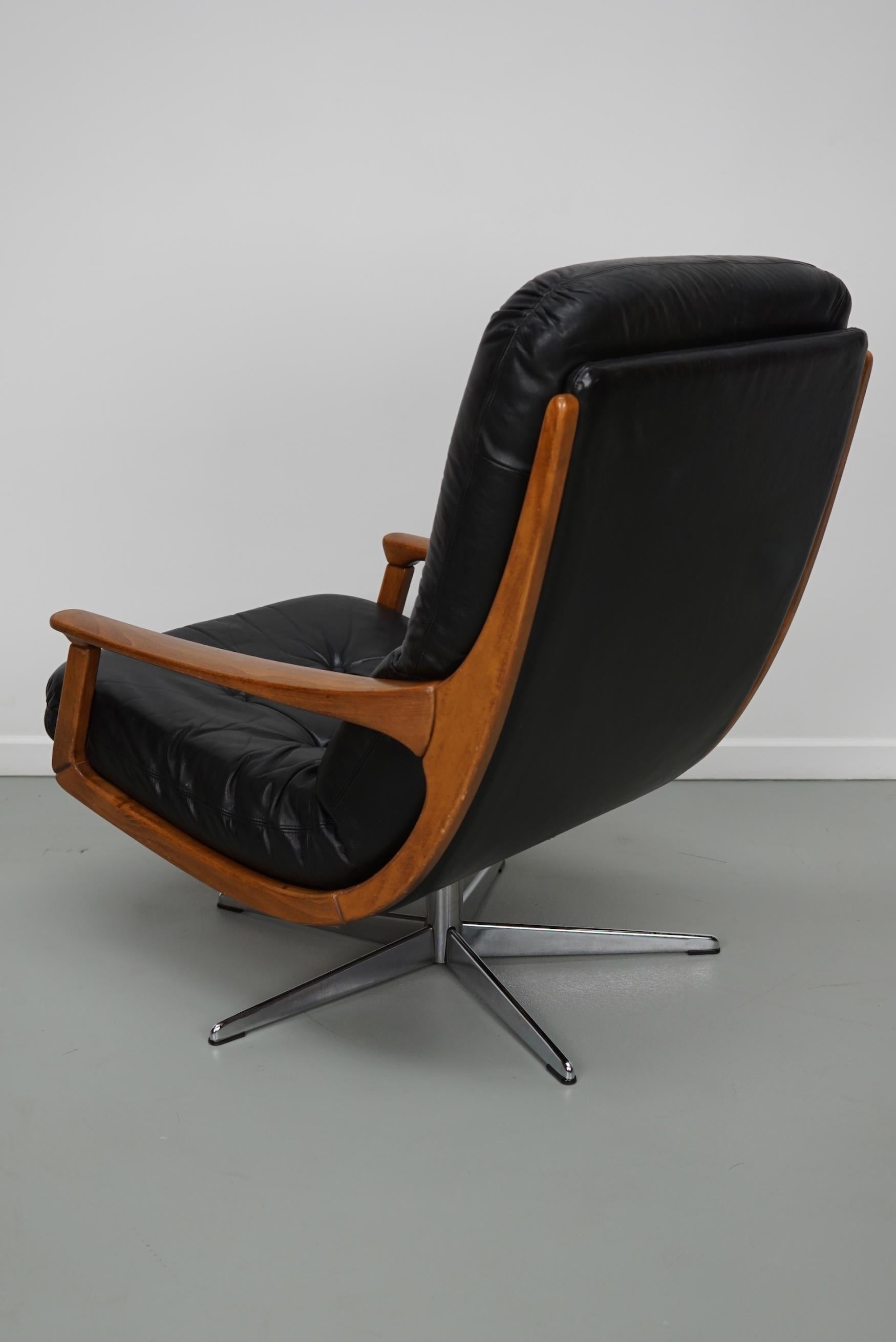 Vintage Black Leather Lounge Chair by Eugen Schmidt For Soloform, 1960s 7