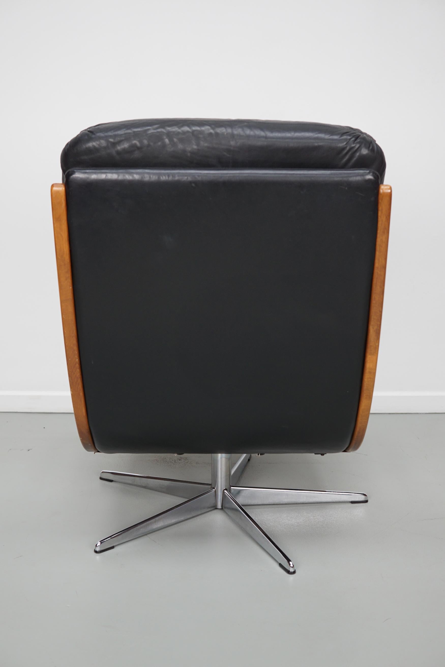 Vintage Black Leather Lounge Chair by Eugen Schmidt For Soloform, 1960s 9