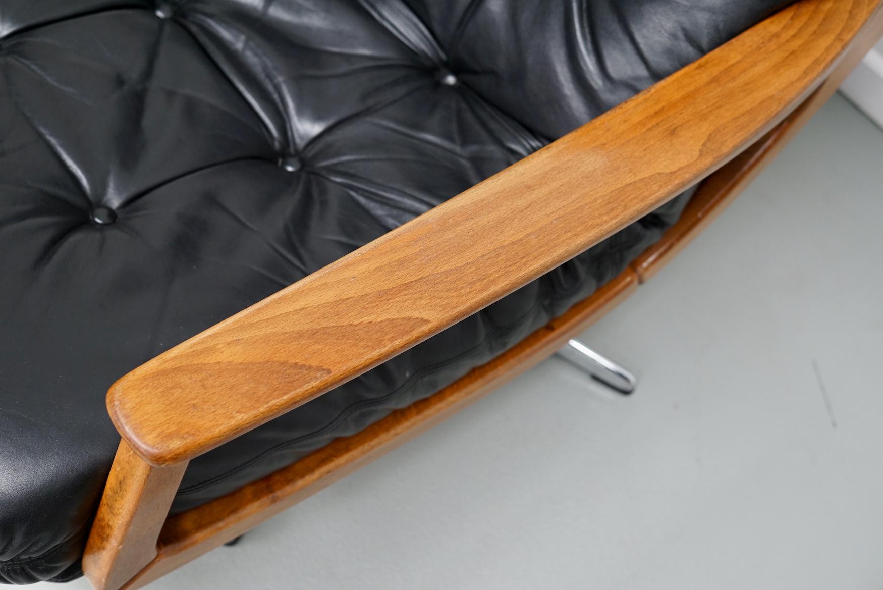Mid-Century Modern Vintage Black Leather Lounge Chair by Eugen Schmidt For Soloform, 1960s