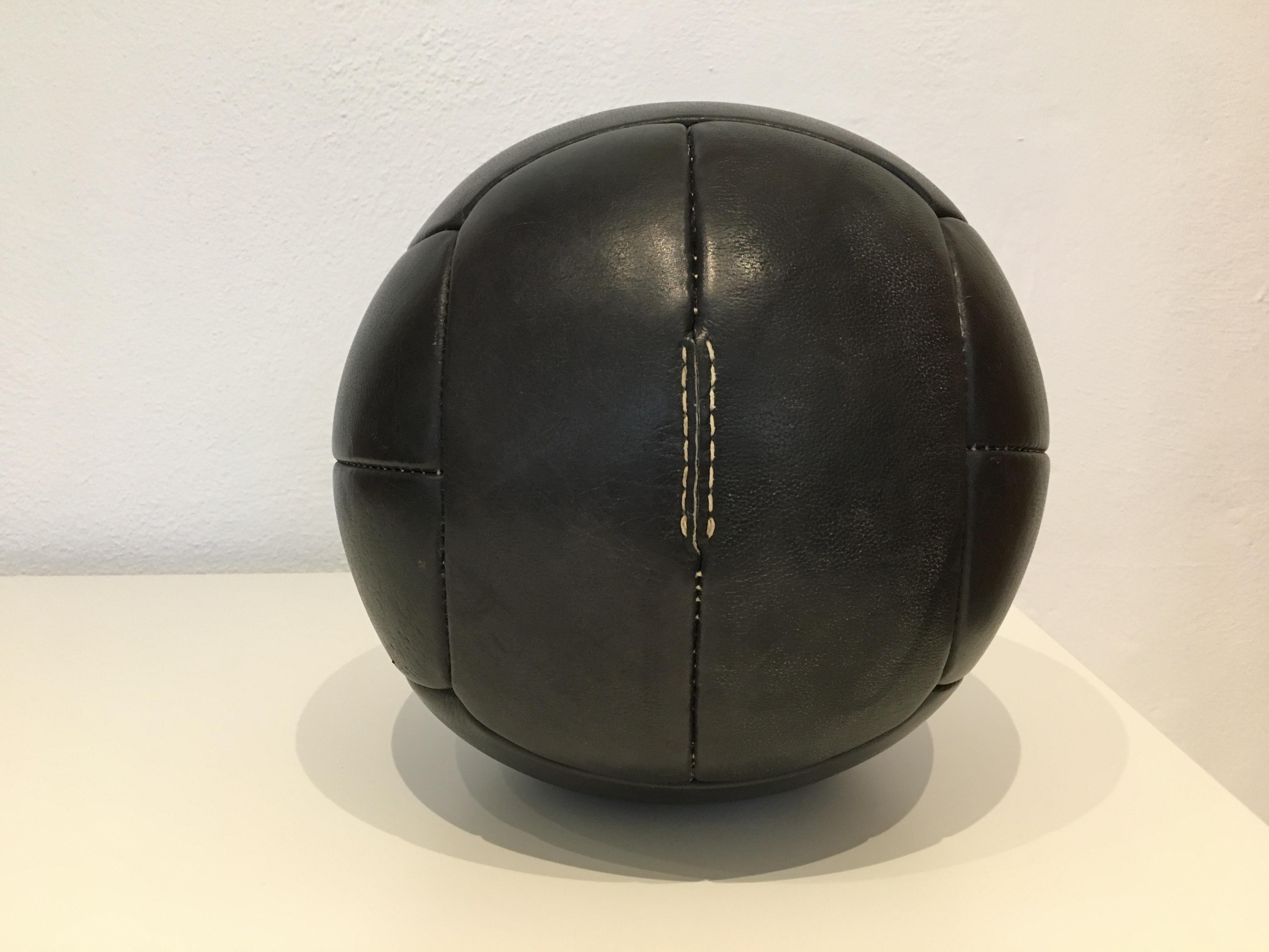 Vintage Black Leather Medicine Ball, 3kg, 1930s For Sale 2