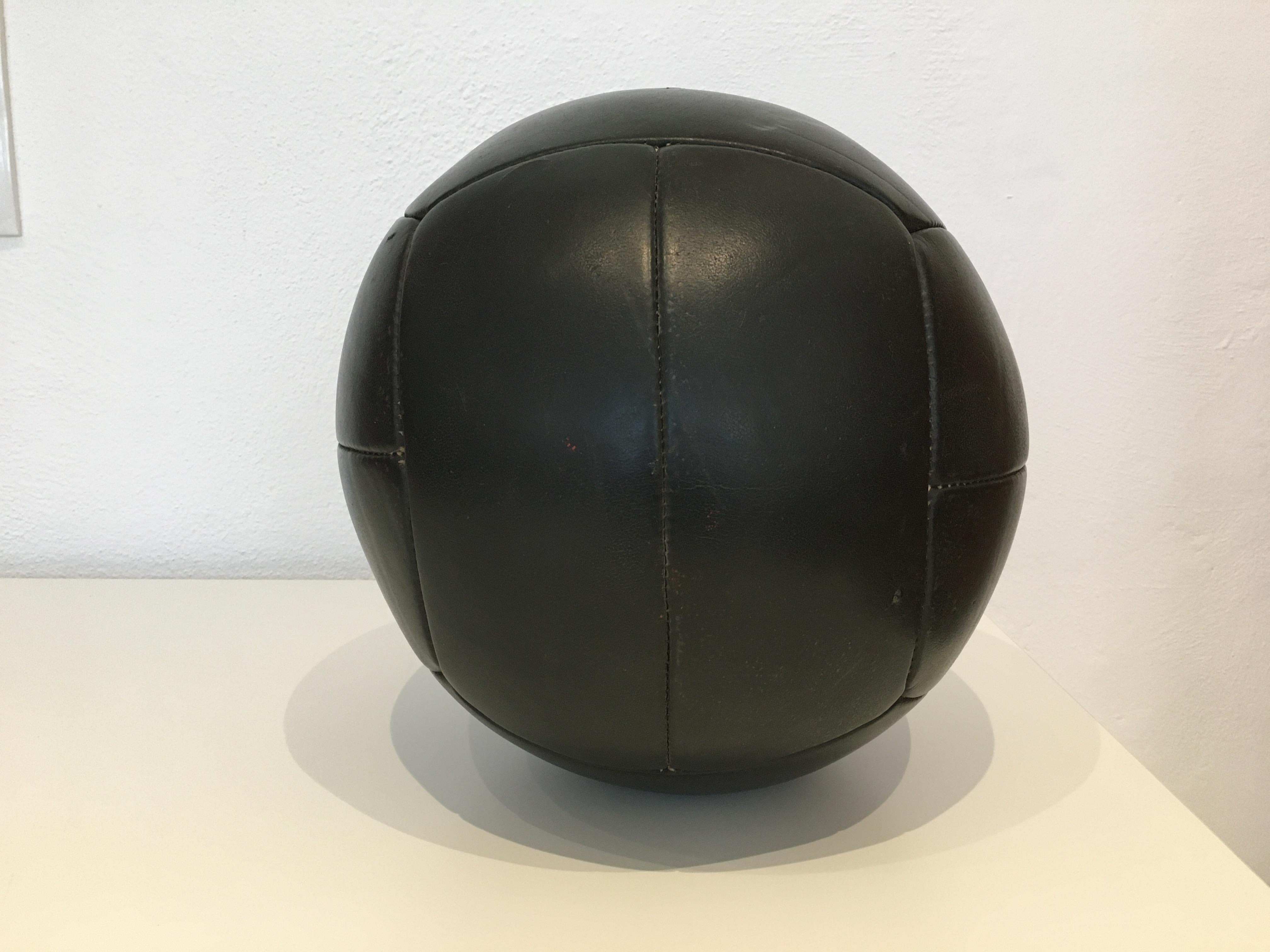 Vintage Black Leather Medicine Ball, 4kg, 1930s For Sale 1