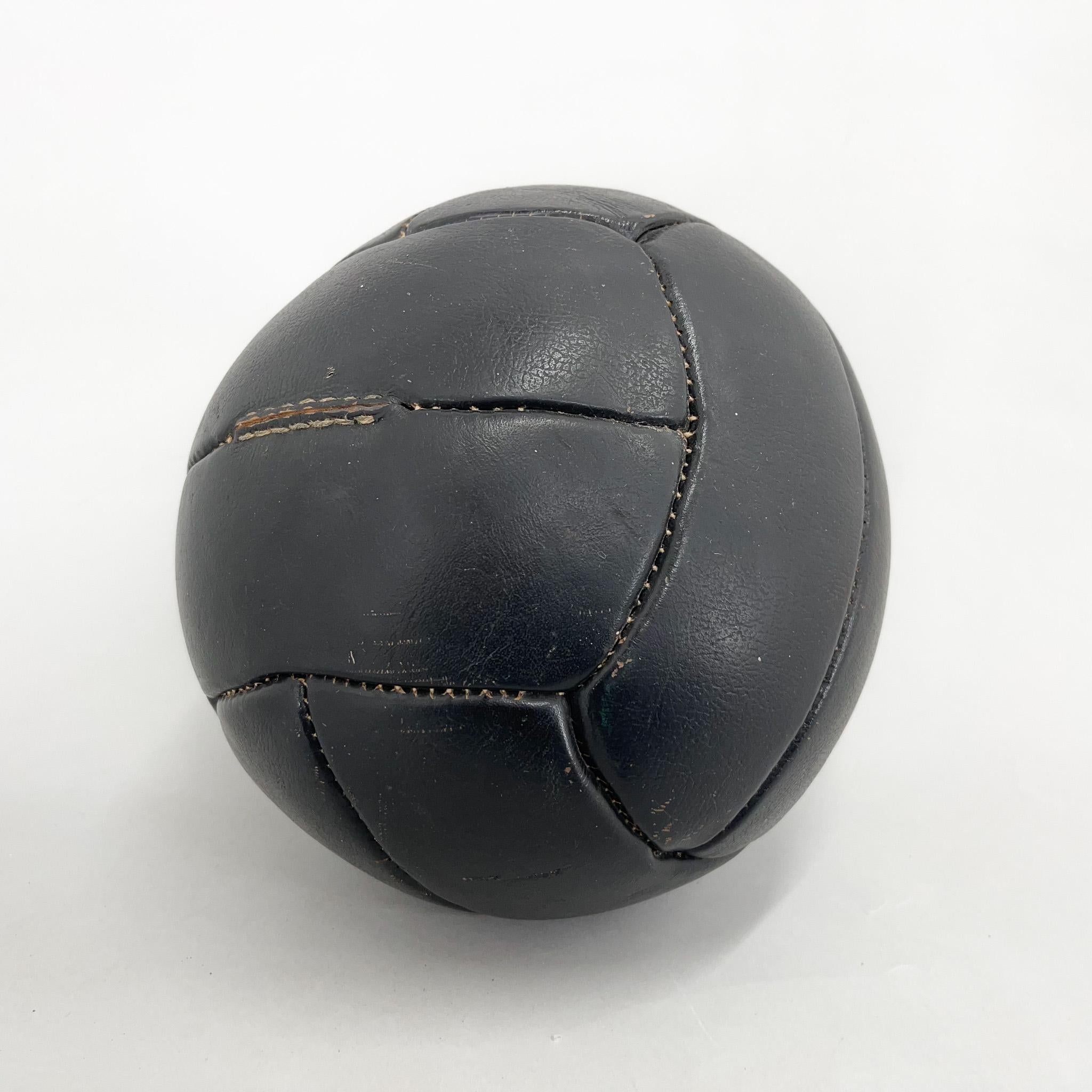 Schwarzer Medizinischer Medizinball aus Leder von Gala, 1930er Jahre im Zustand „Gut“ im Angebot in Praha, CZ