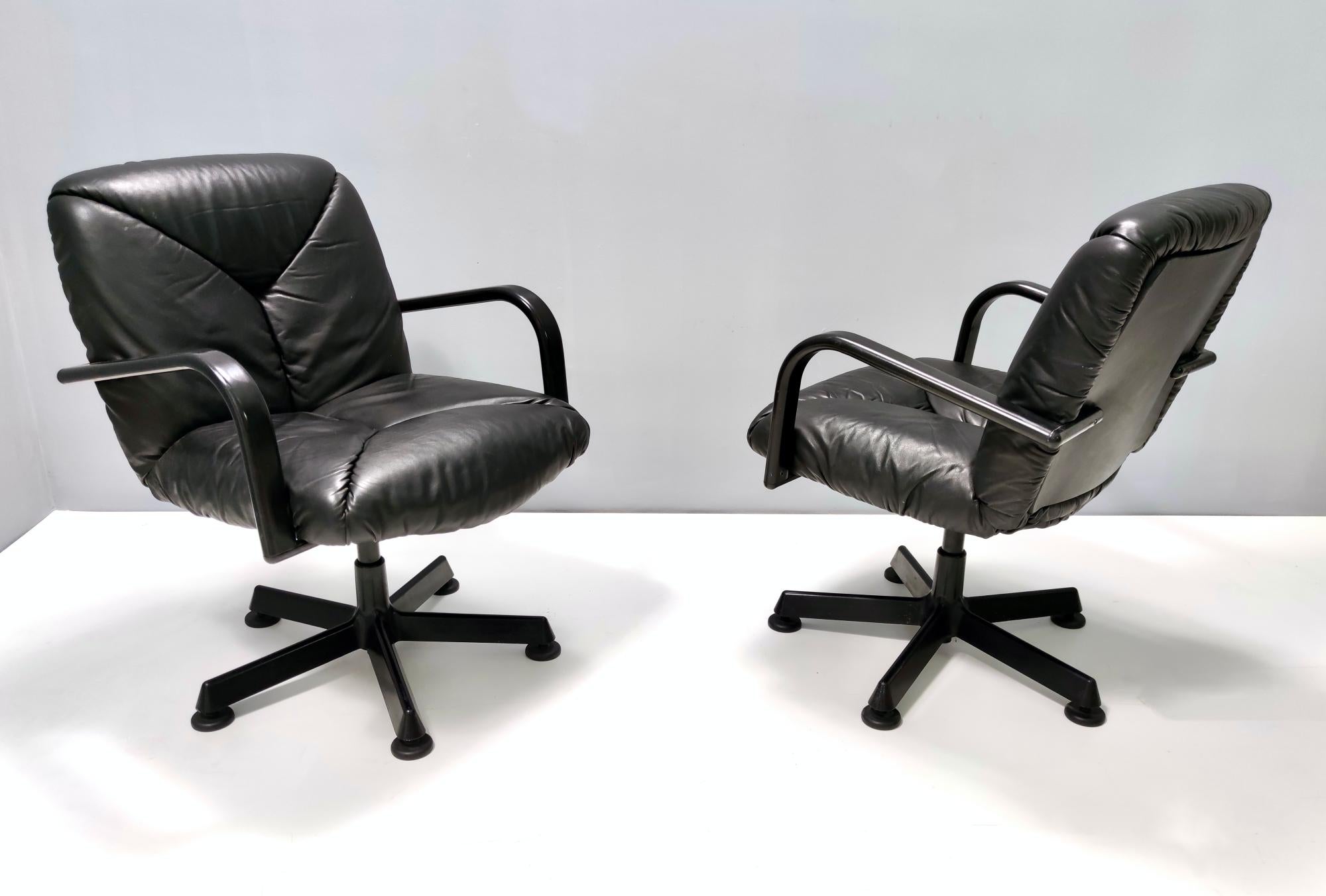 Postmodern Black Leather Office Chair by Vico Magistretti for ICF Design, 1978 In Excellent Condition For Sale In Bresso, Lombardy