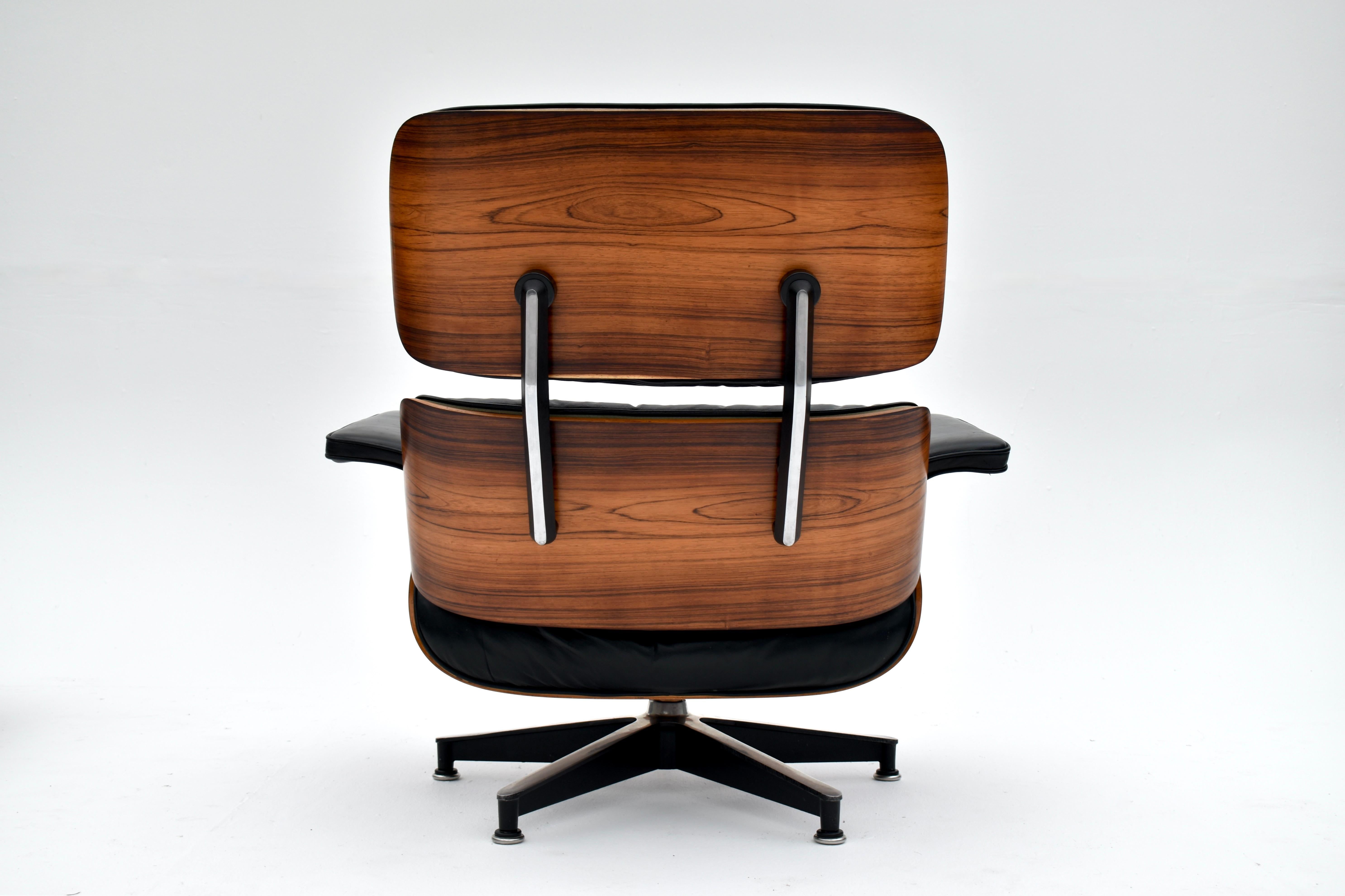 Vintage Black Leather & Rosewood Eames Lounge Chair & Ottoman For Herman Miller 4
