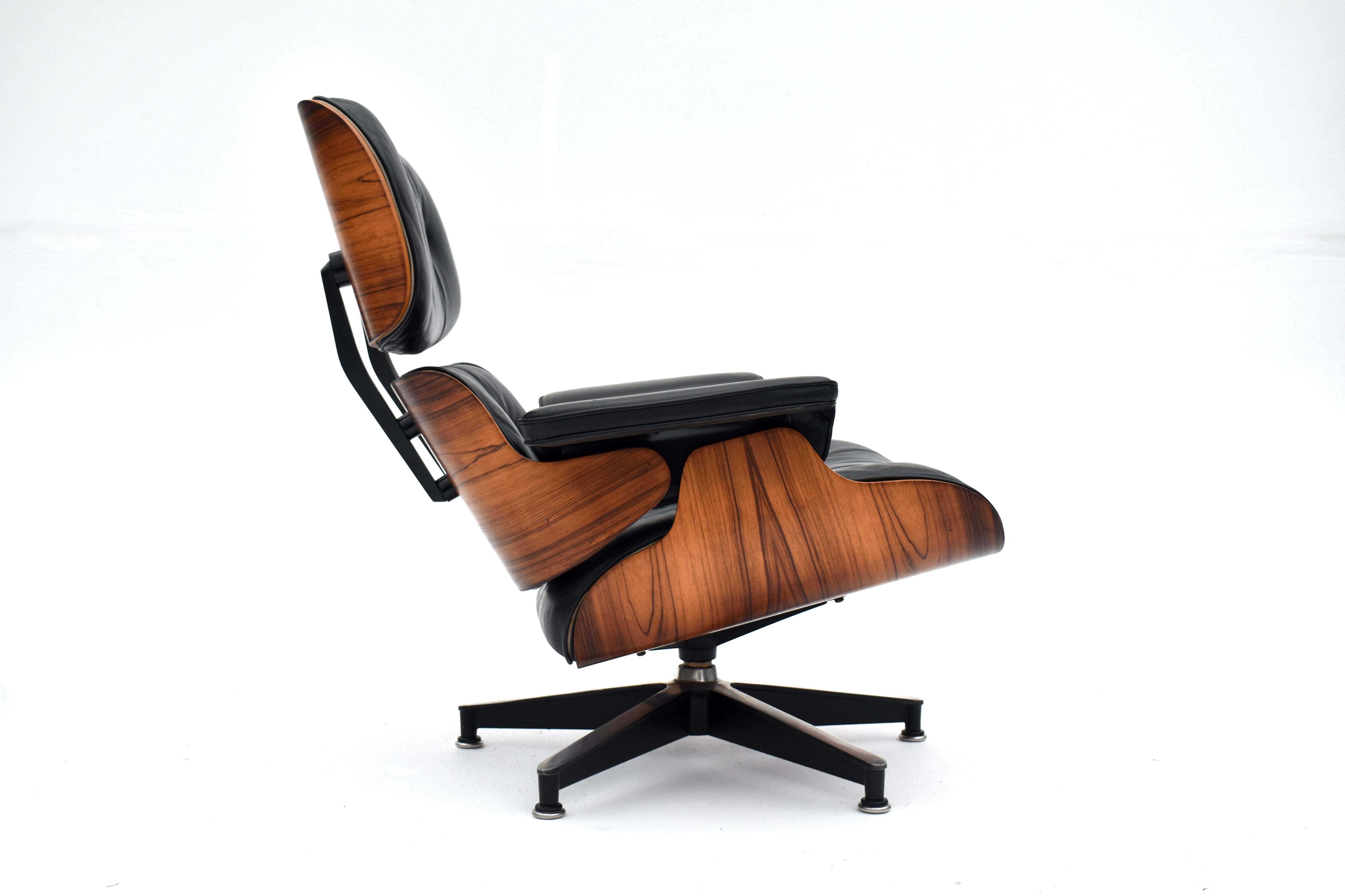 Vintage Black Leather & Rosewood Eames Lounge Chair & Ottoman For Herman Miller 7