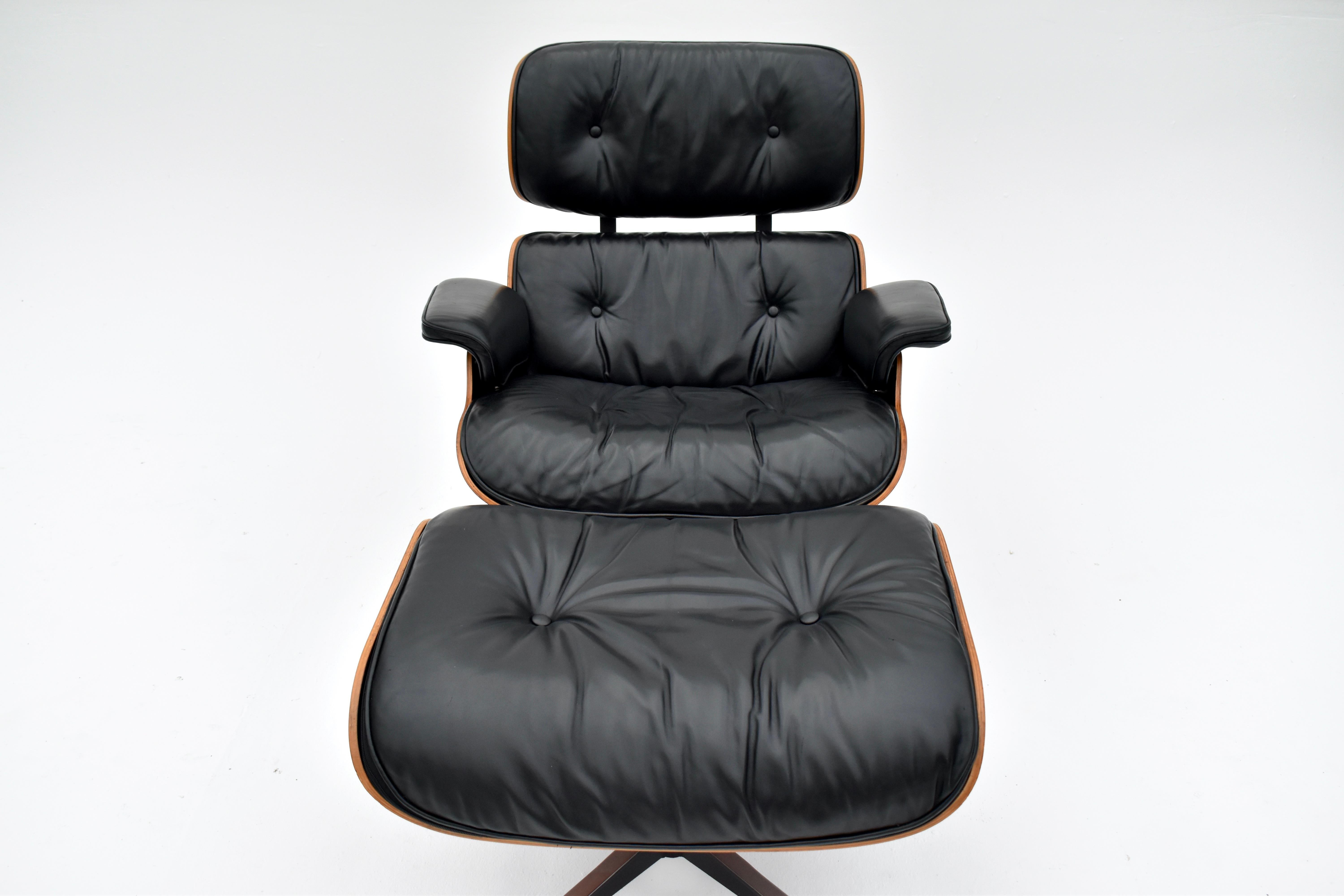 Vintage Black Leather & Rosewood Eames Lounge Chair & Ottoman For Herman Miller 10
