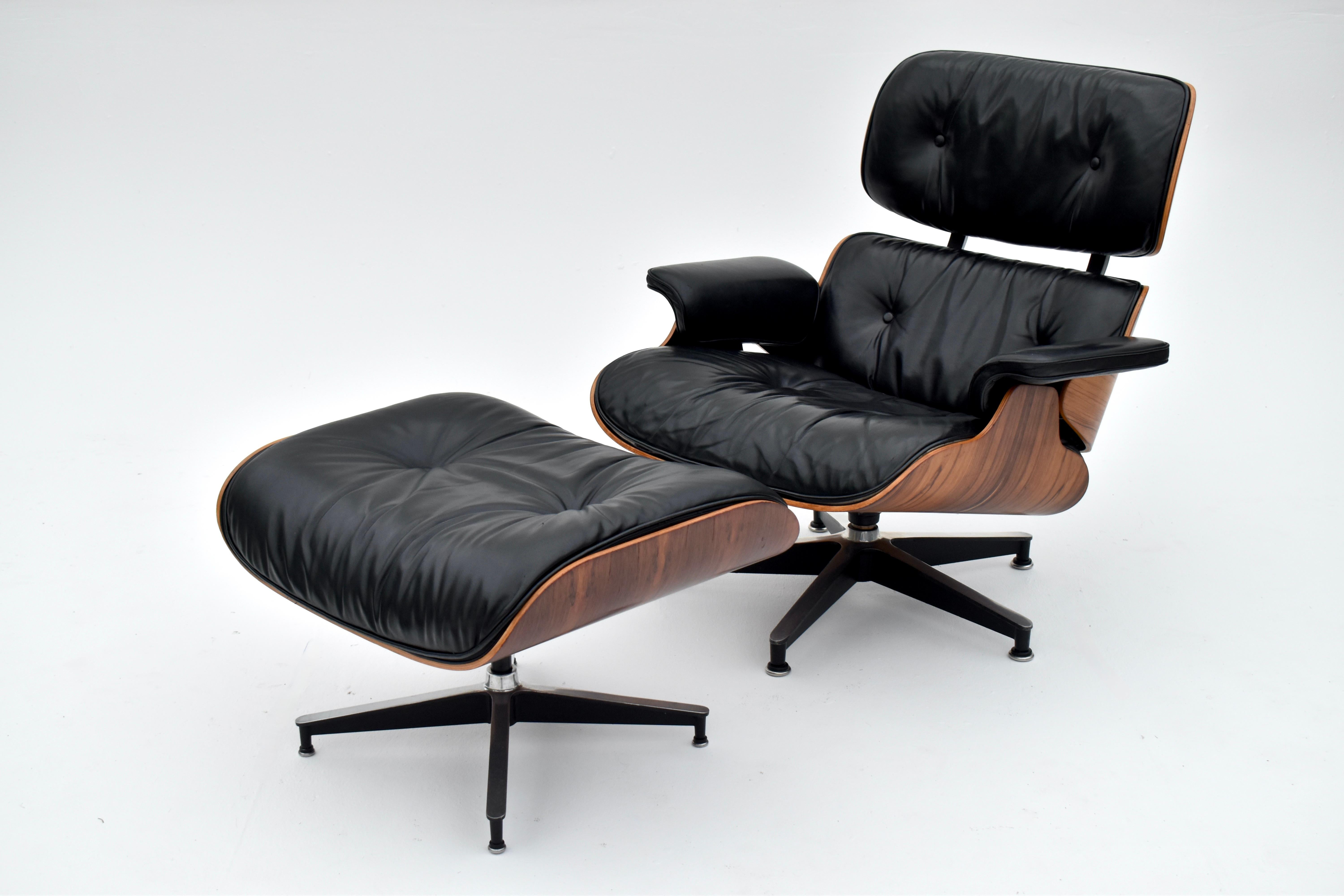 Vintage Black Leather & Rosewood Eames Lounge Chair & Ottoman For Herman Miller 11